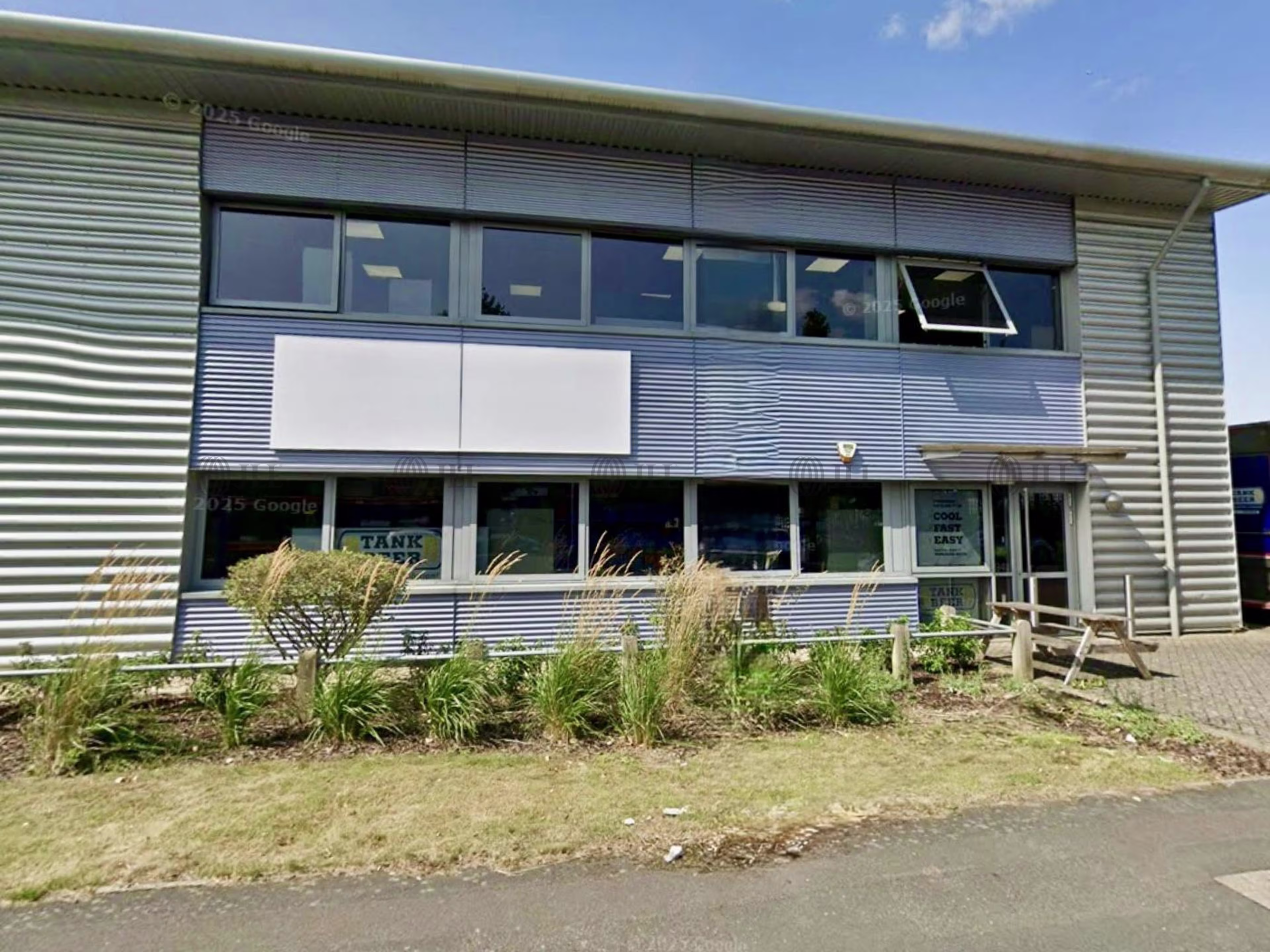 942 Yeovil Road