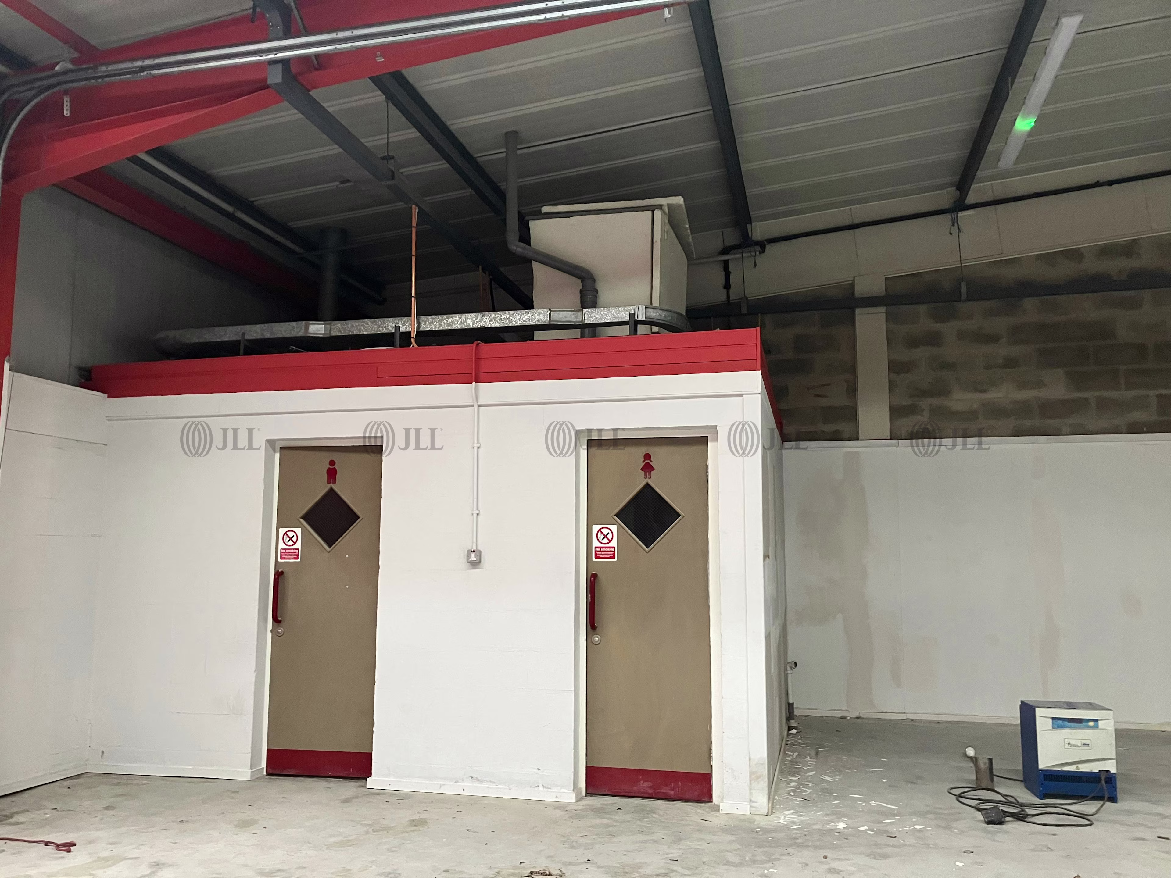Unit 127 Deerdykes View
