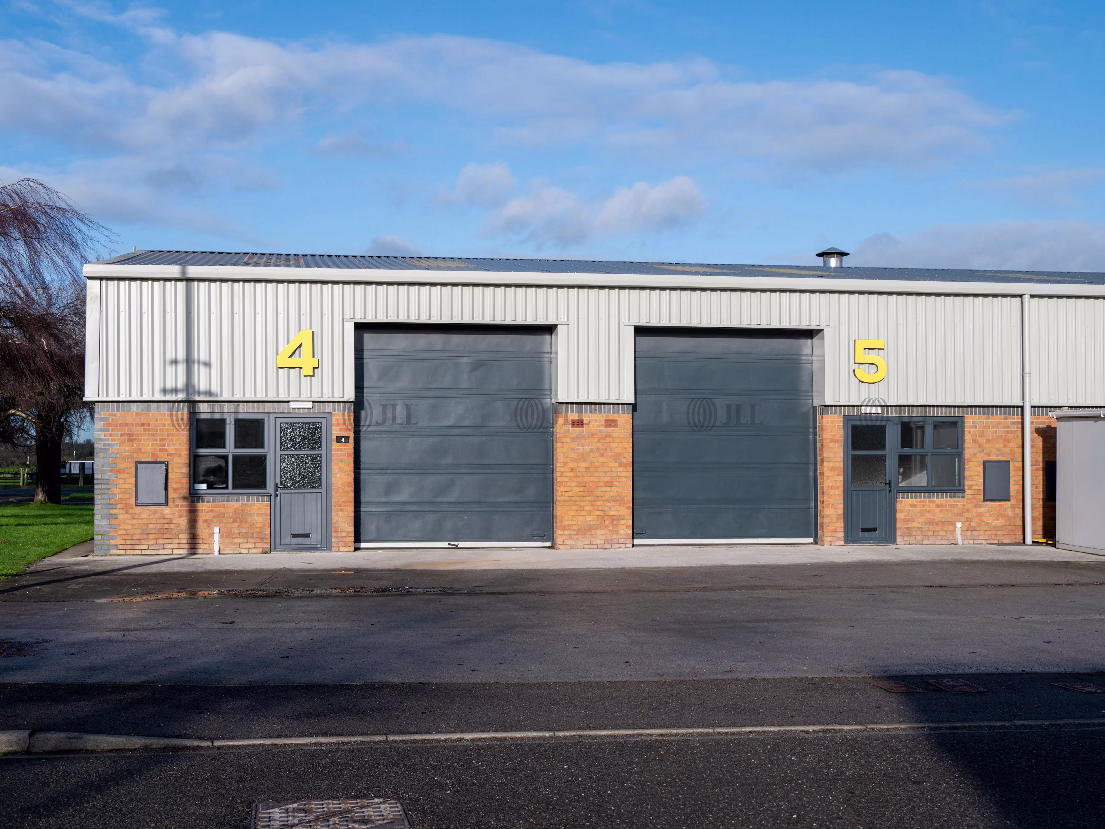 Unit 4 & 11, York North