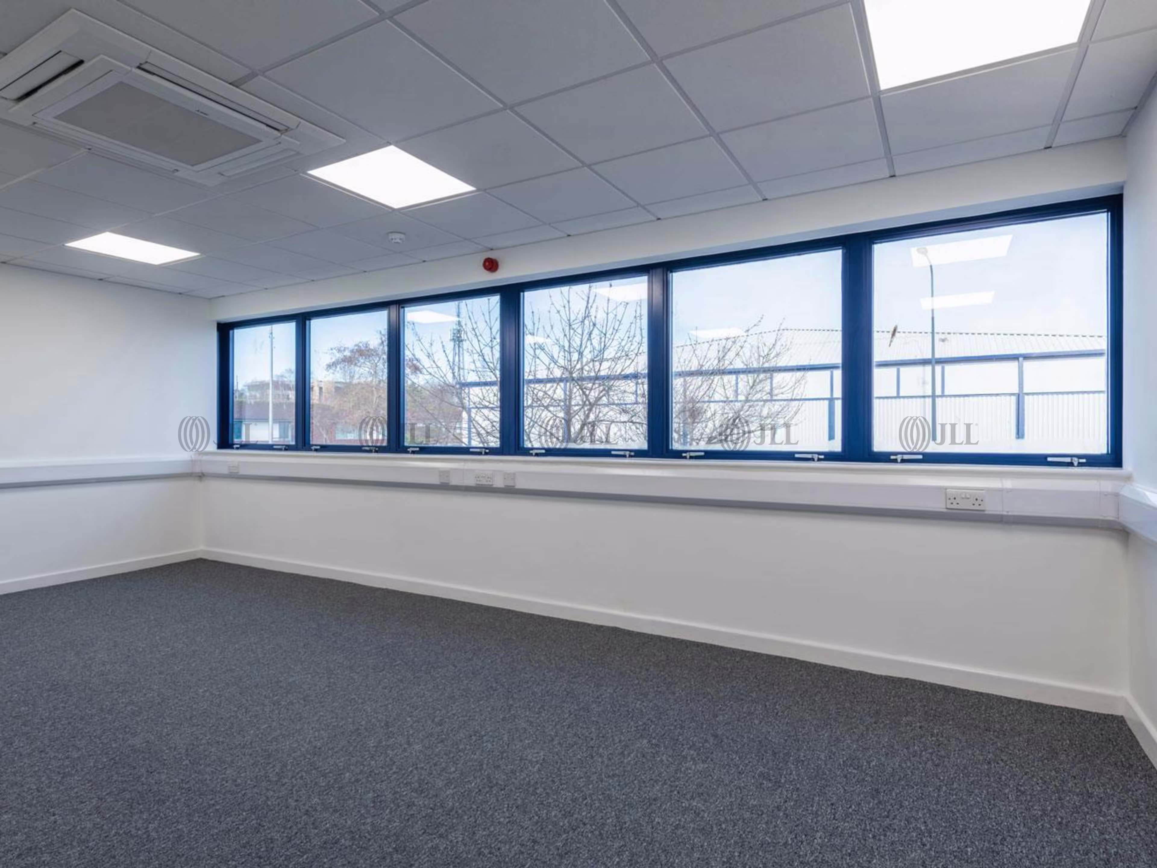 Unit 1000B Quadrant Trading Estate