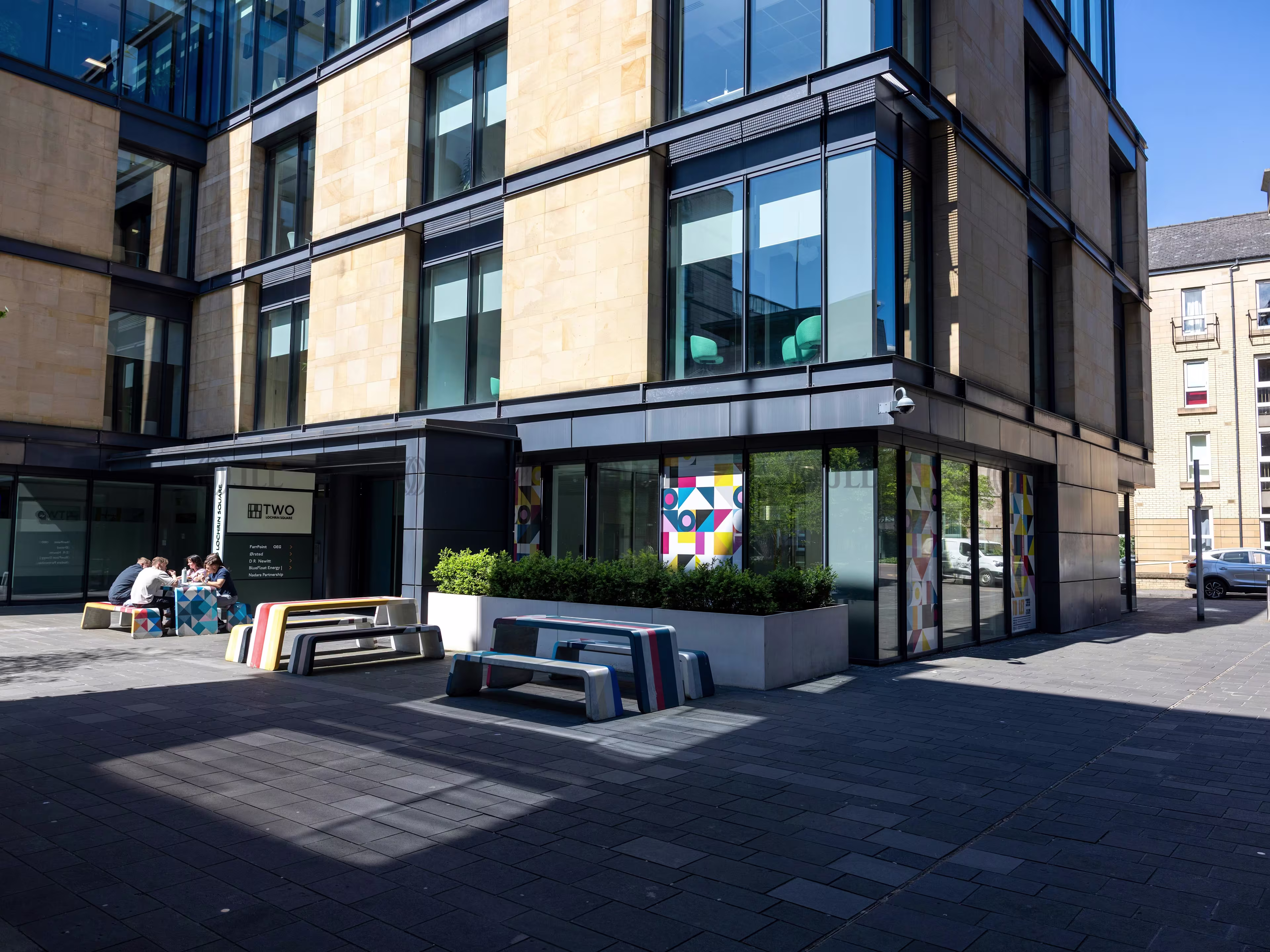 2 Lochrin Square