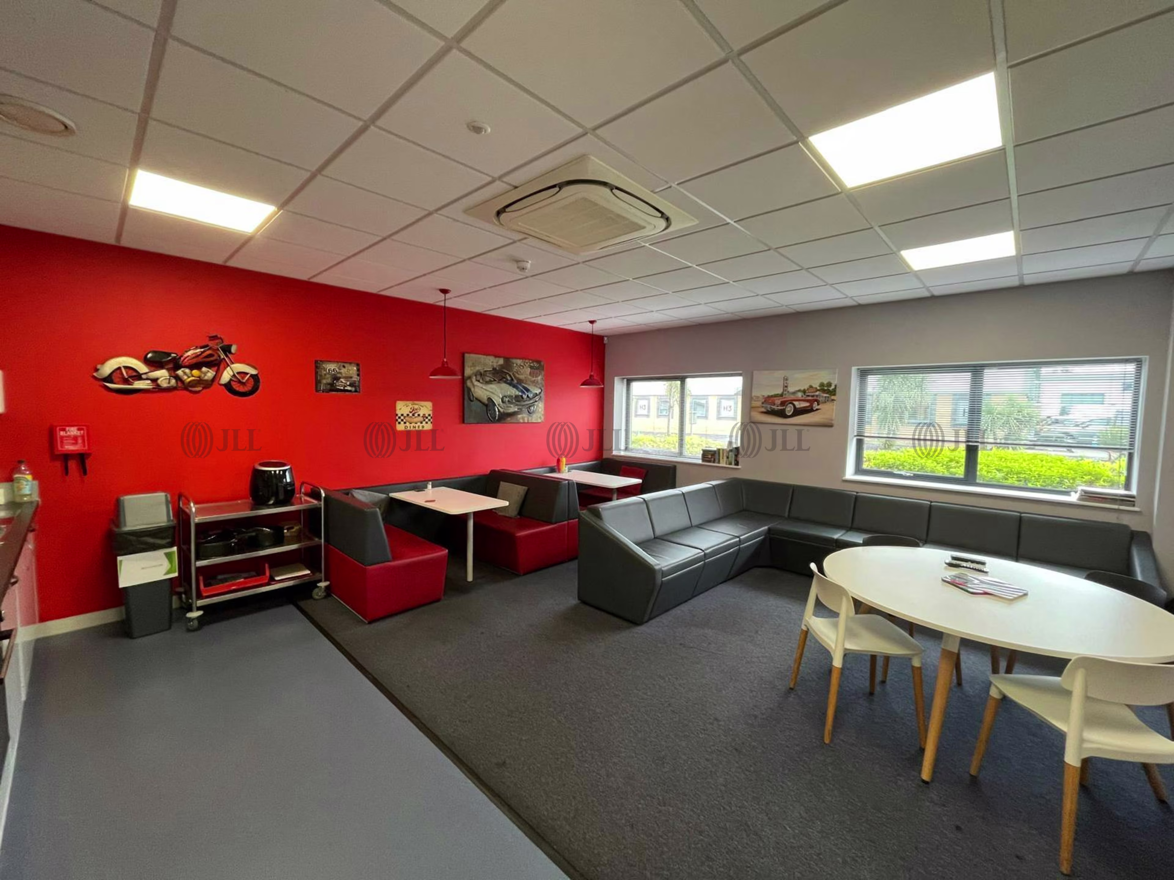 Unit 3 Vantage Way