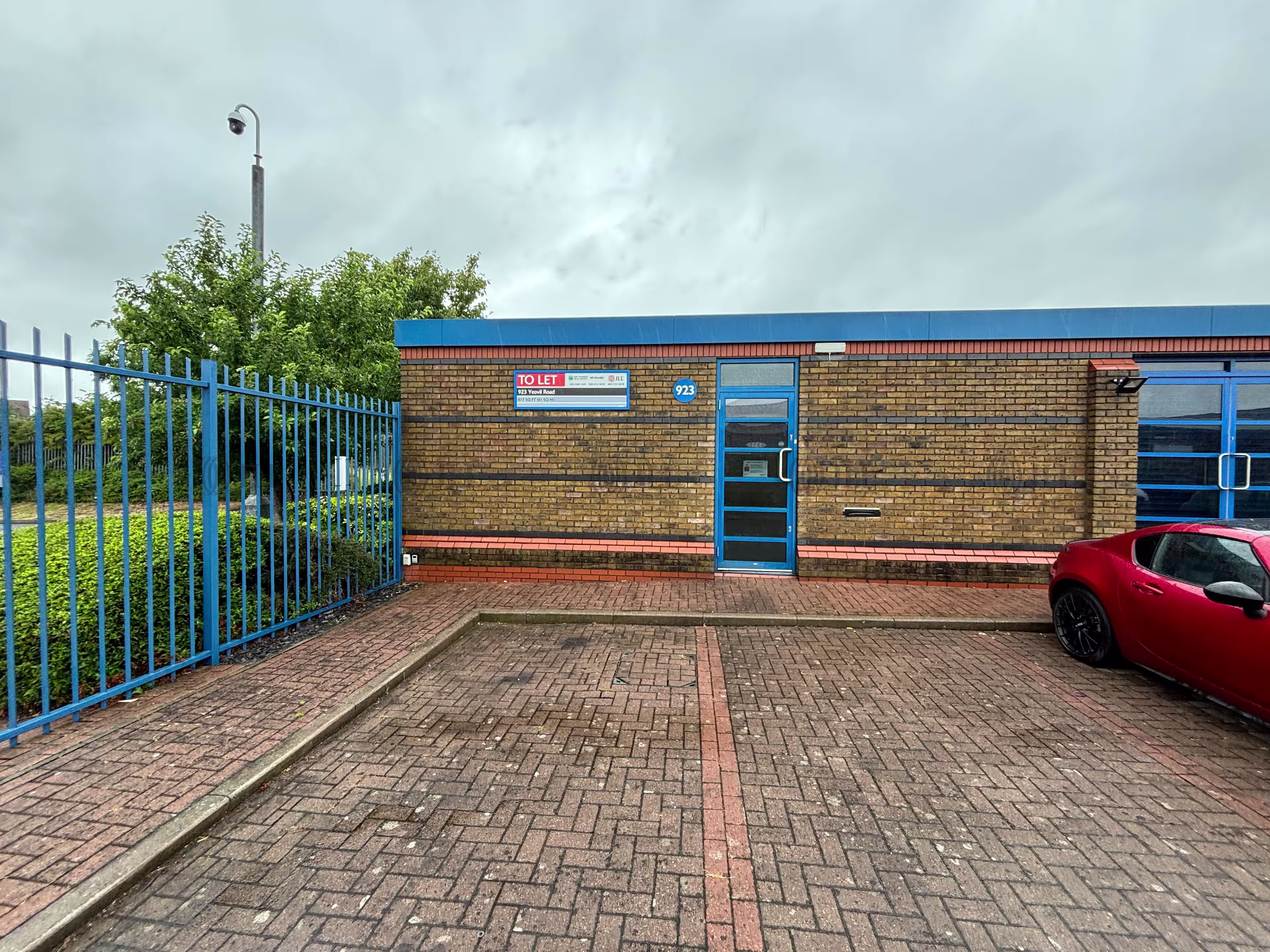923 Yeovil Road