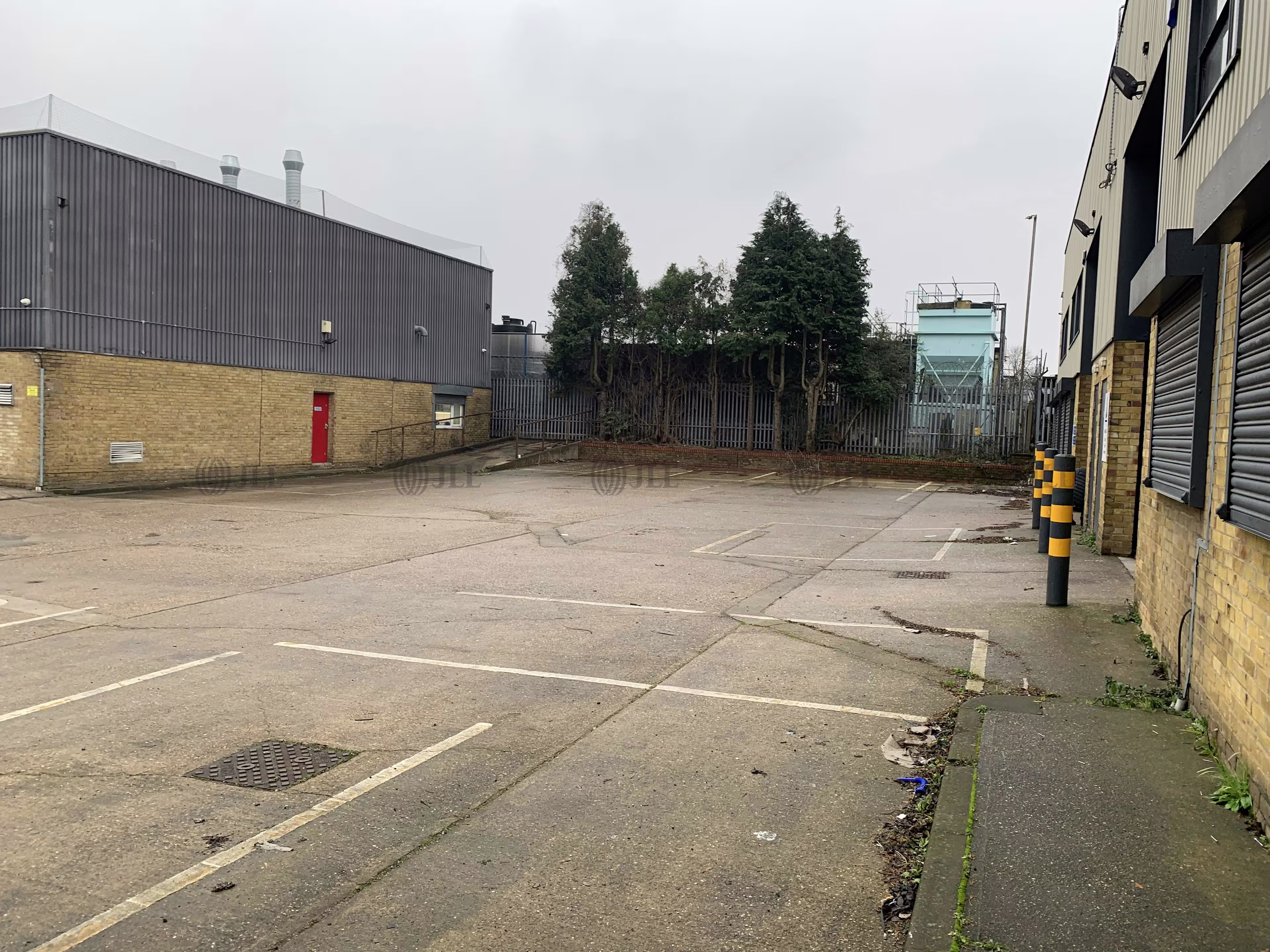 Units 2-3, Pasadena Trading Estate