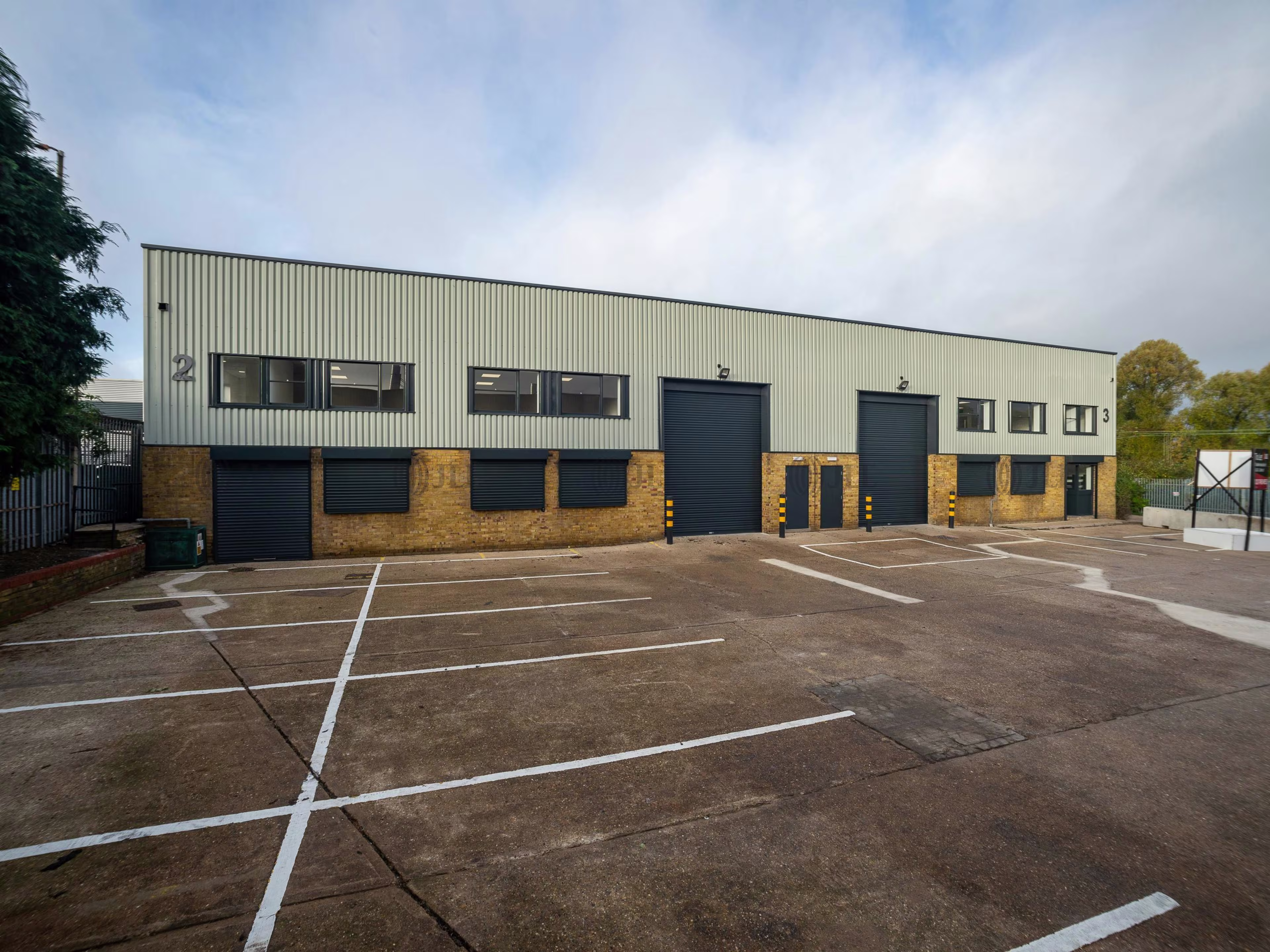 Units 2-3, Pasadena Trading Estate