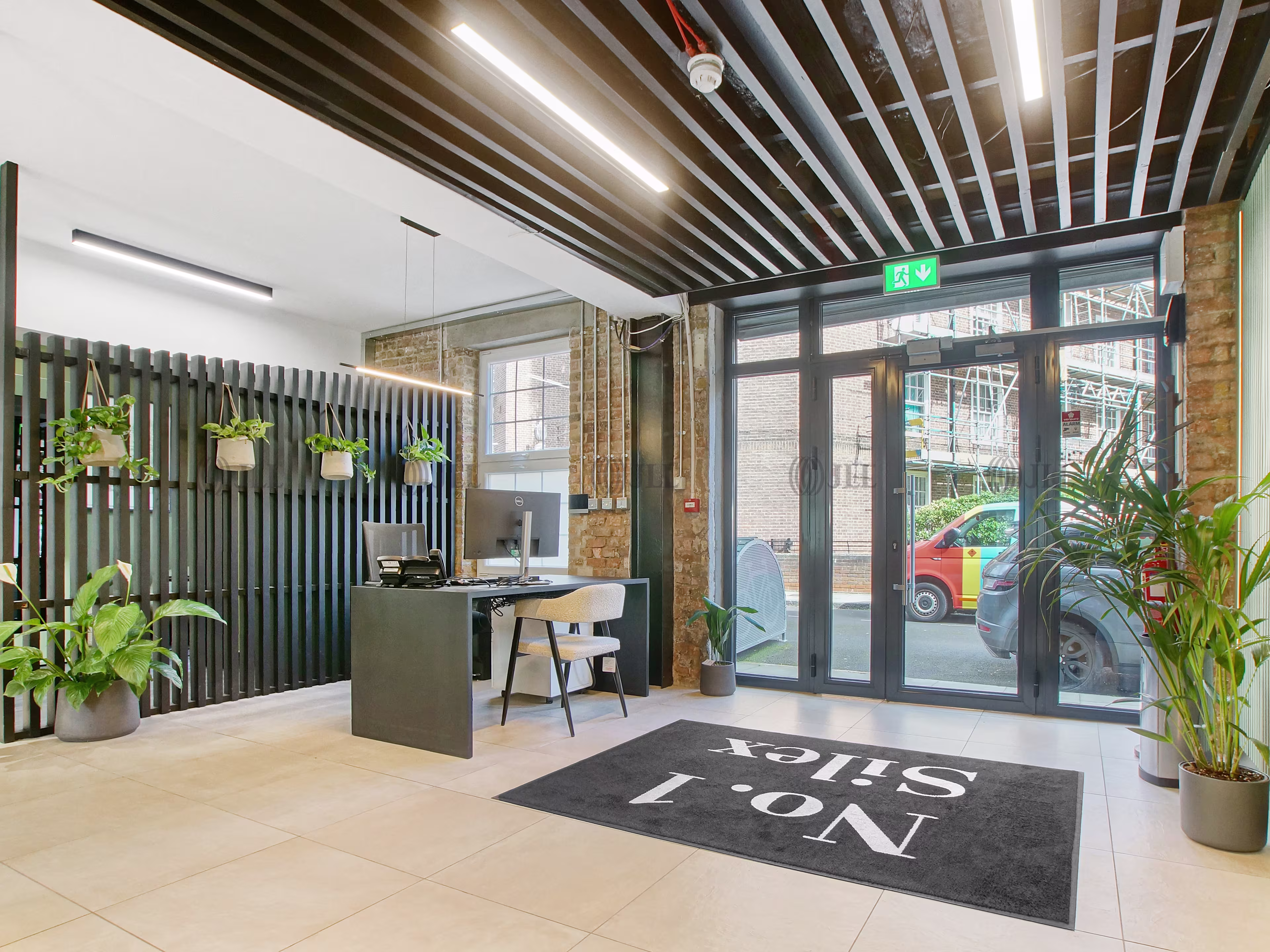 1-2 Silex Street