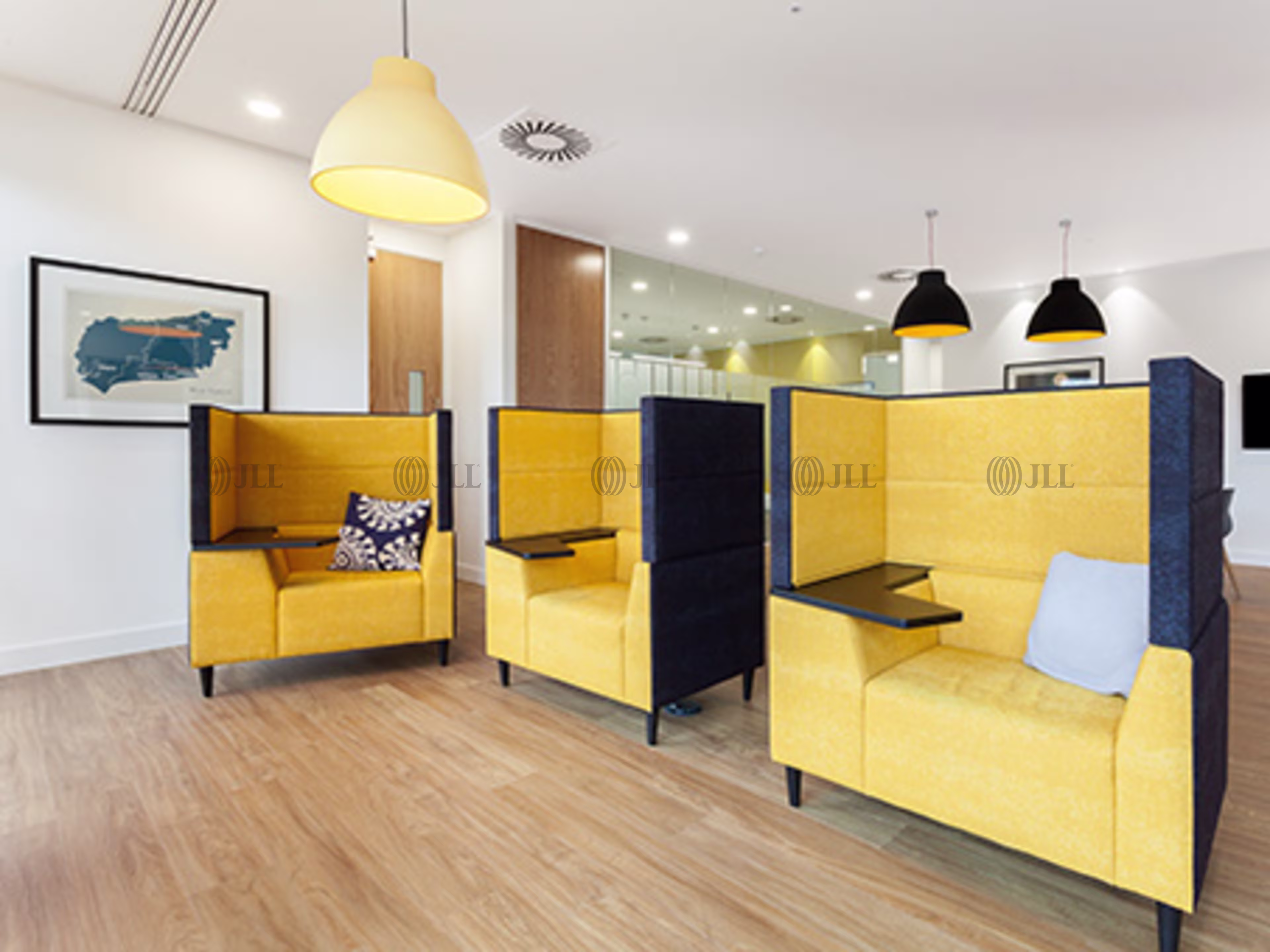Gatwick Airport Manor Royal