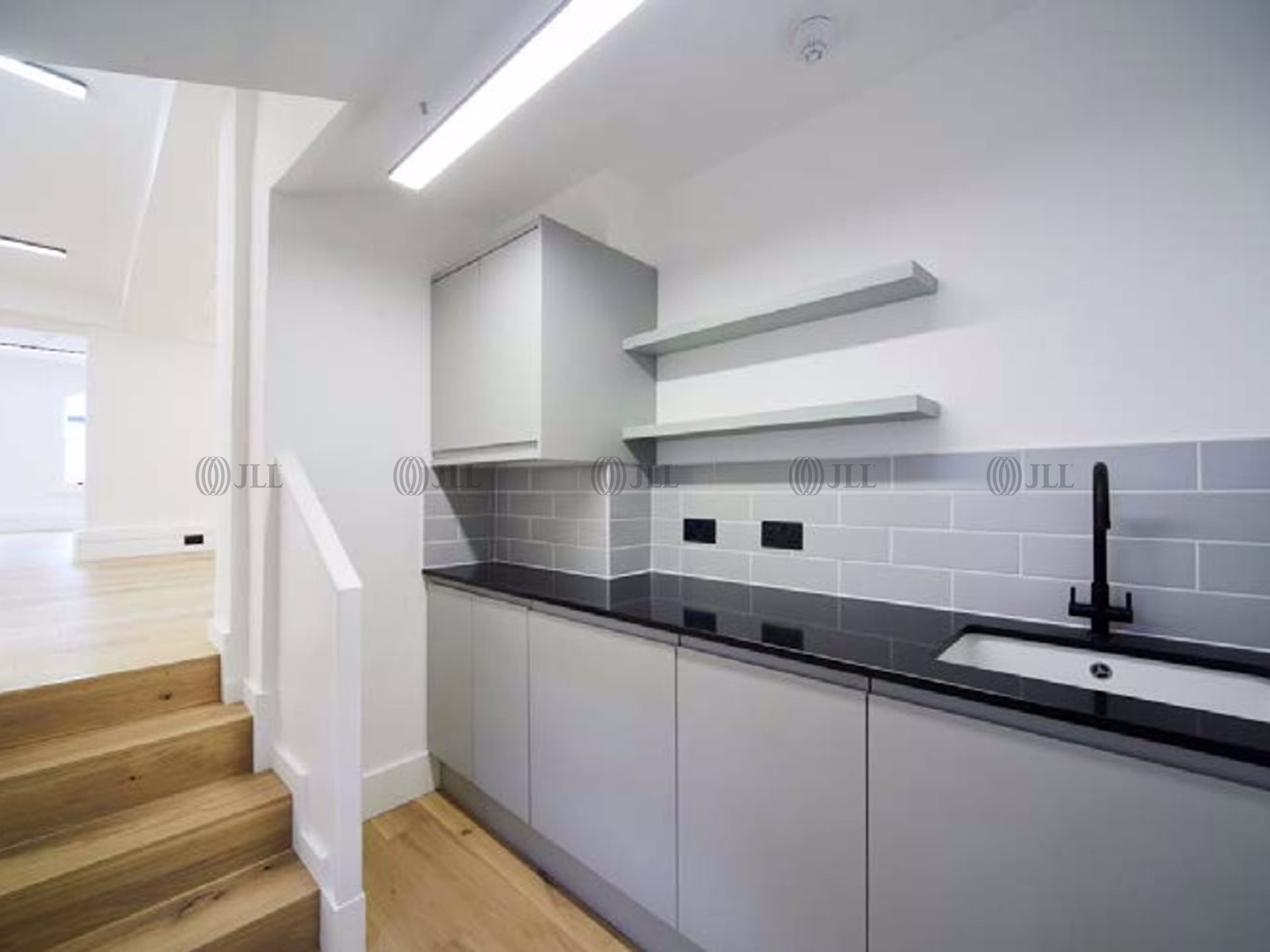 19 Gerrard Street