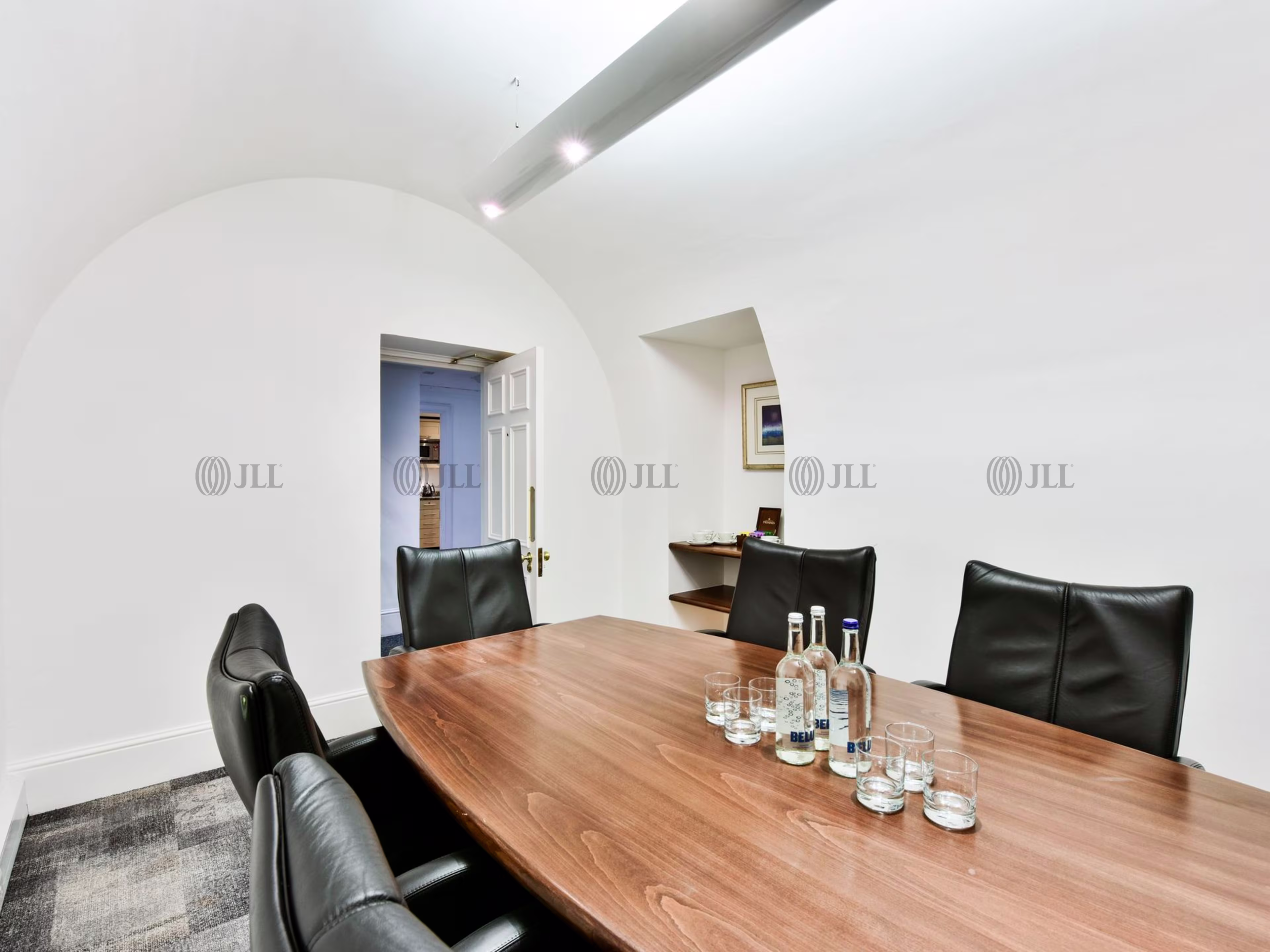 17 Cavendish Square