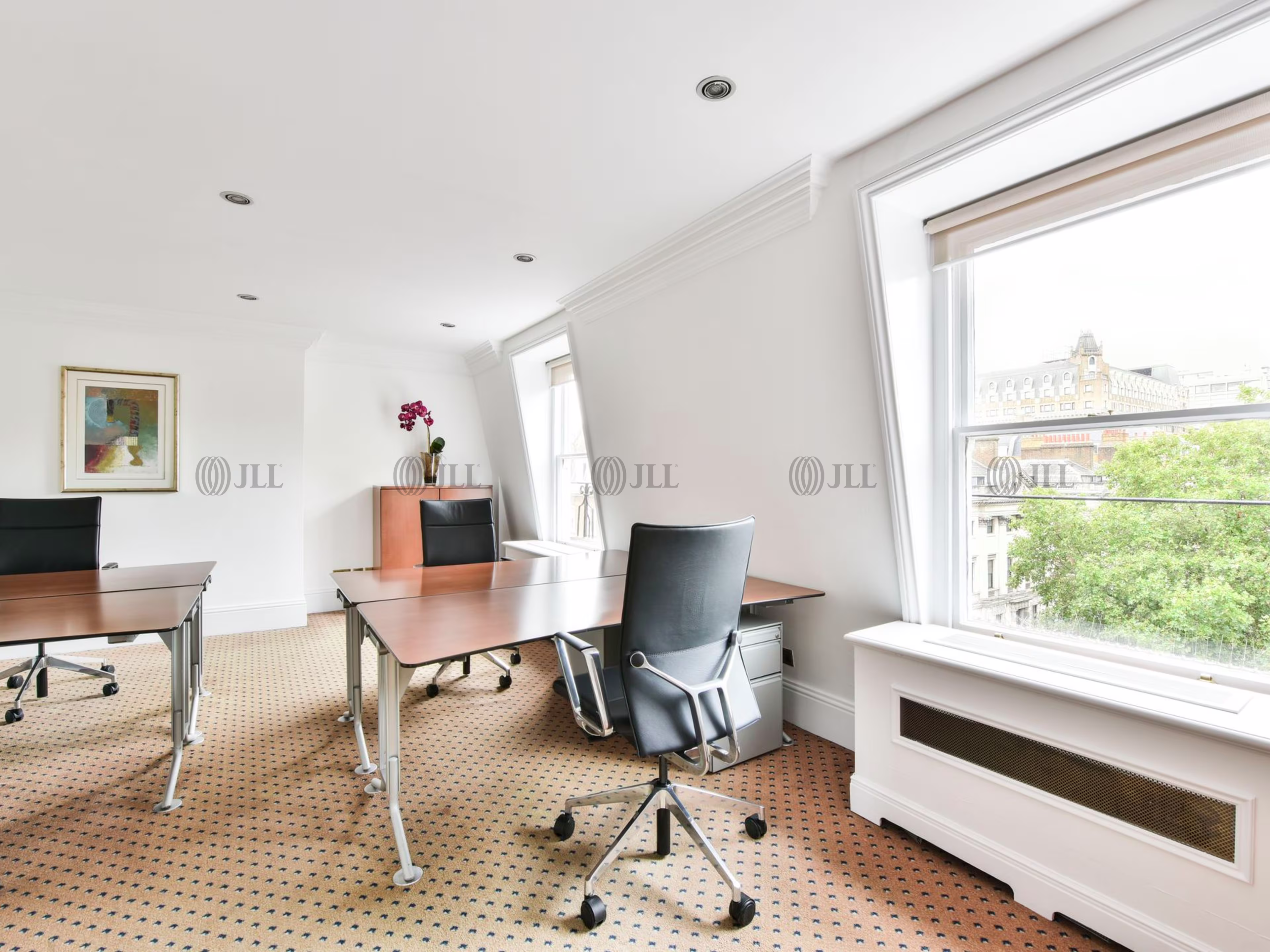 17 Cavendish Square
