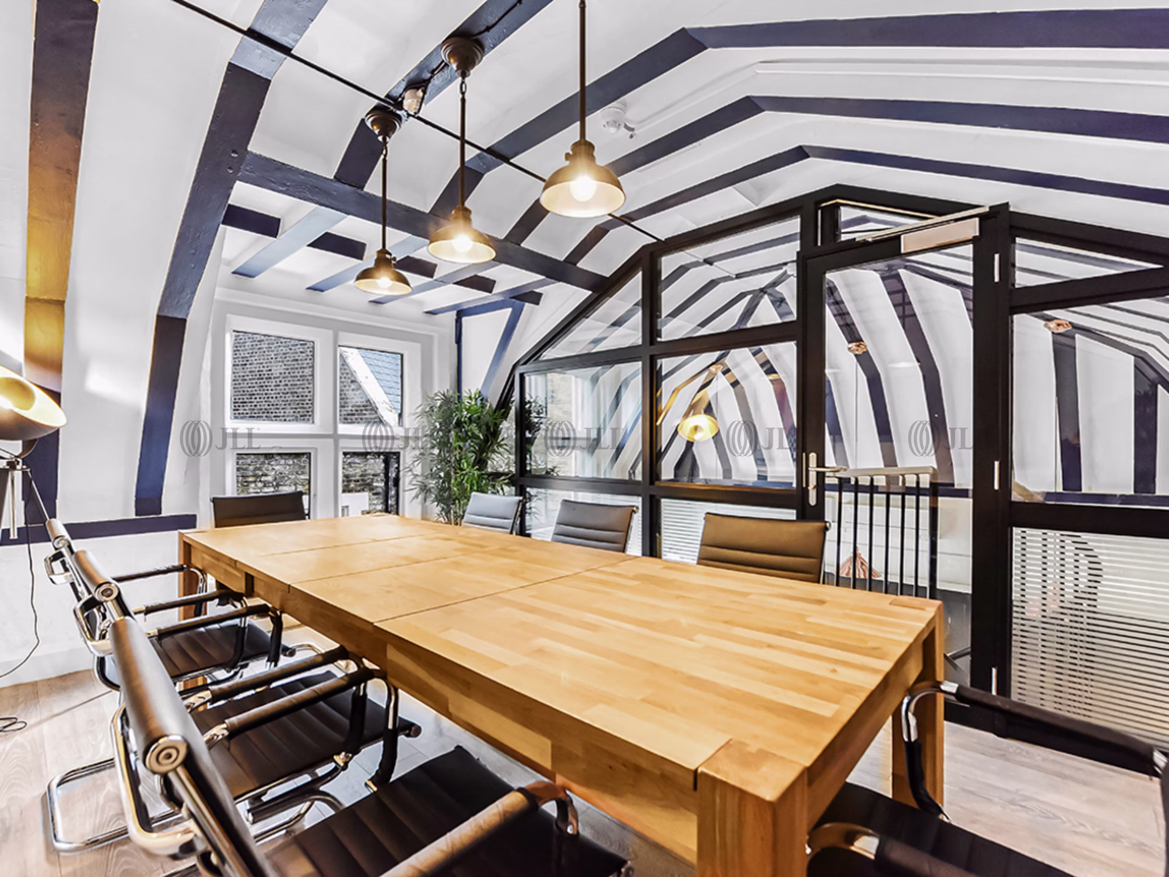 70-71 Wells Street by Curated Offices