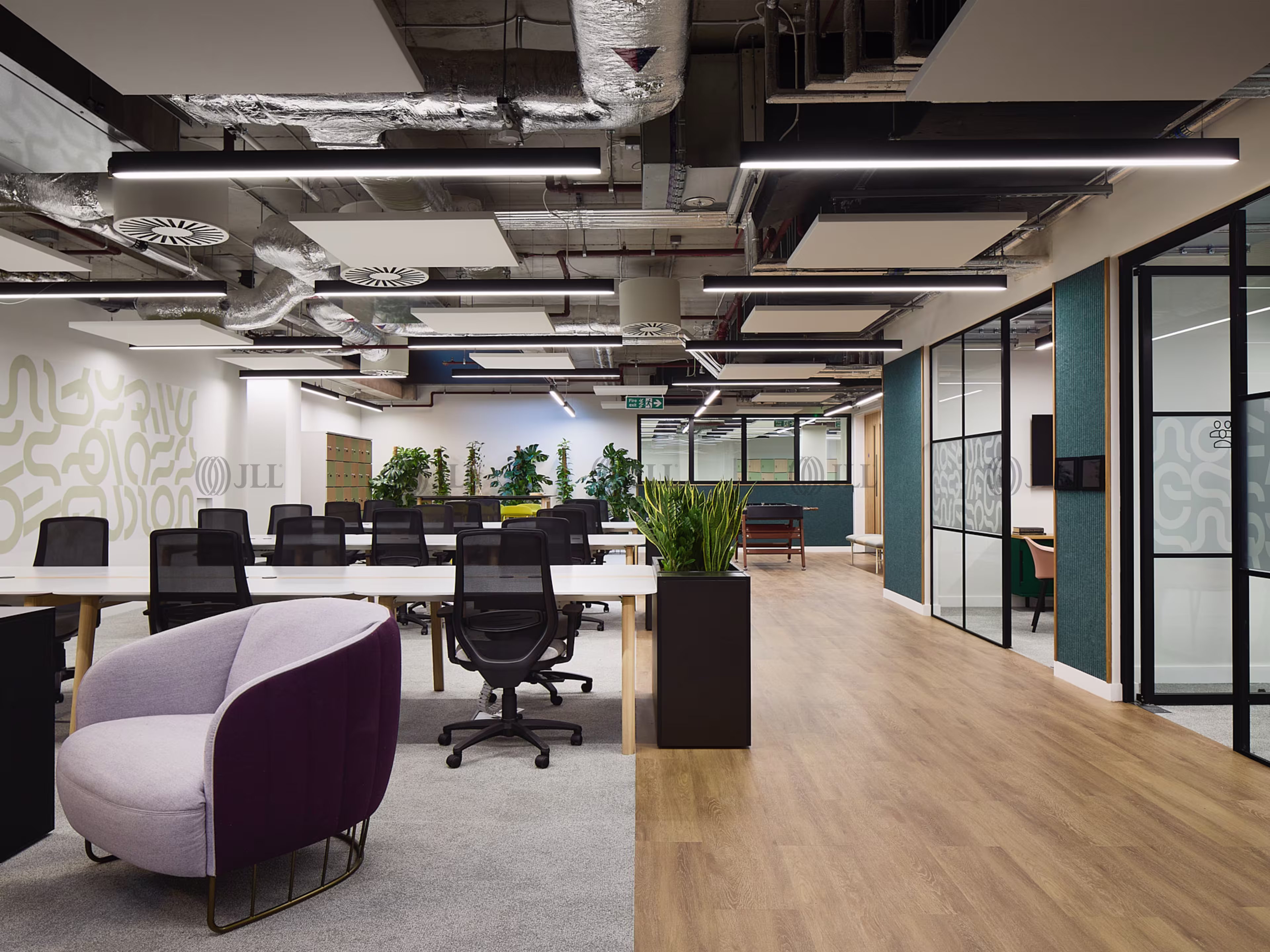 HubHub: Worship Square