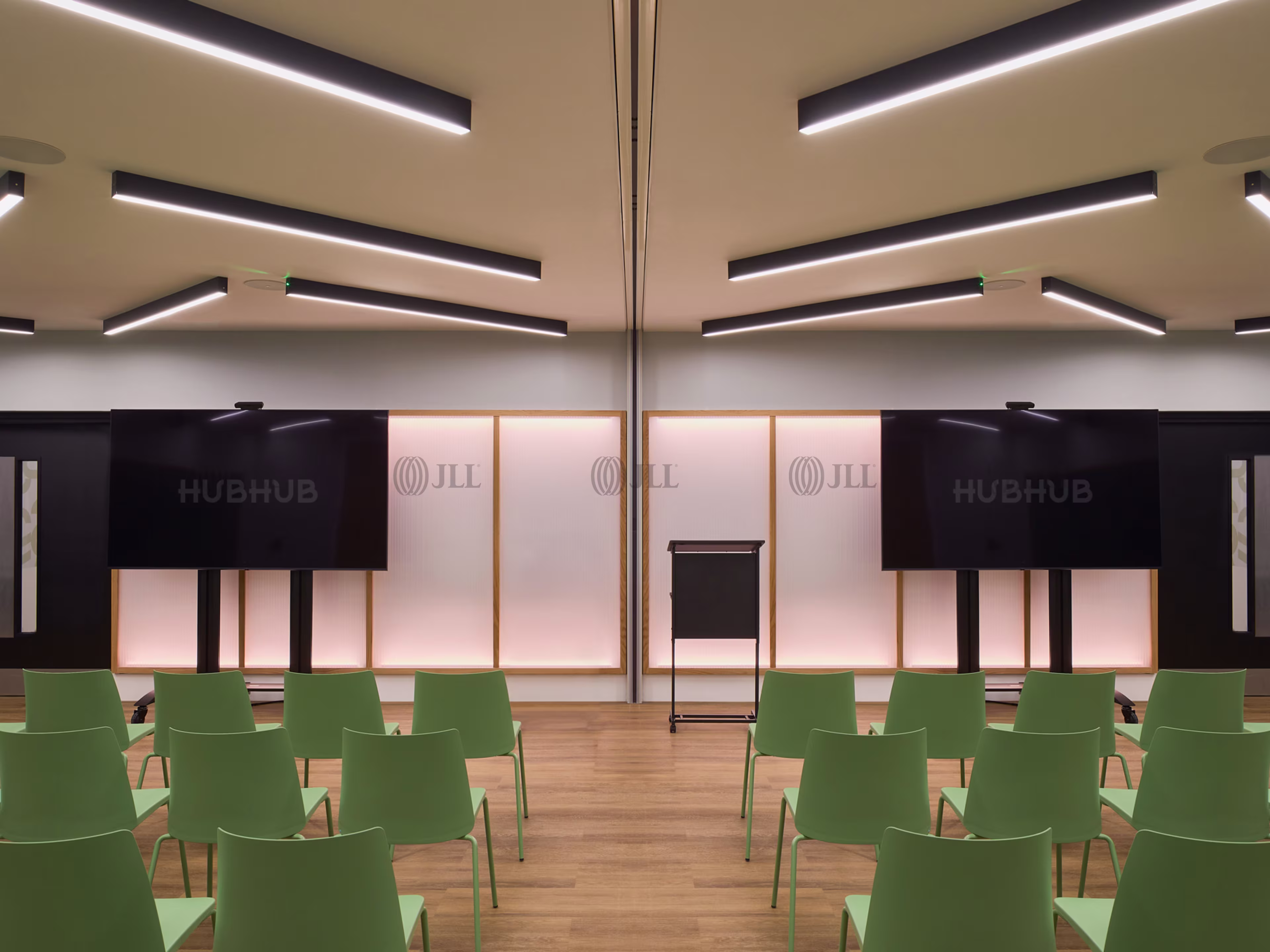 HubHub: Worship Square