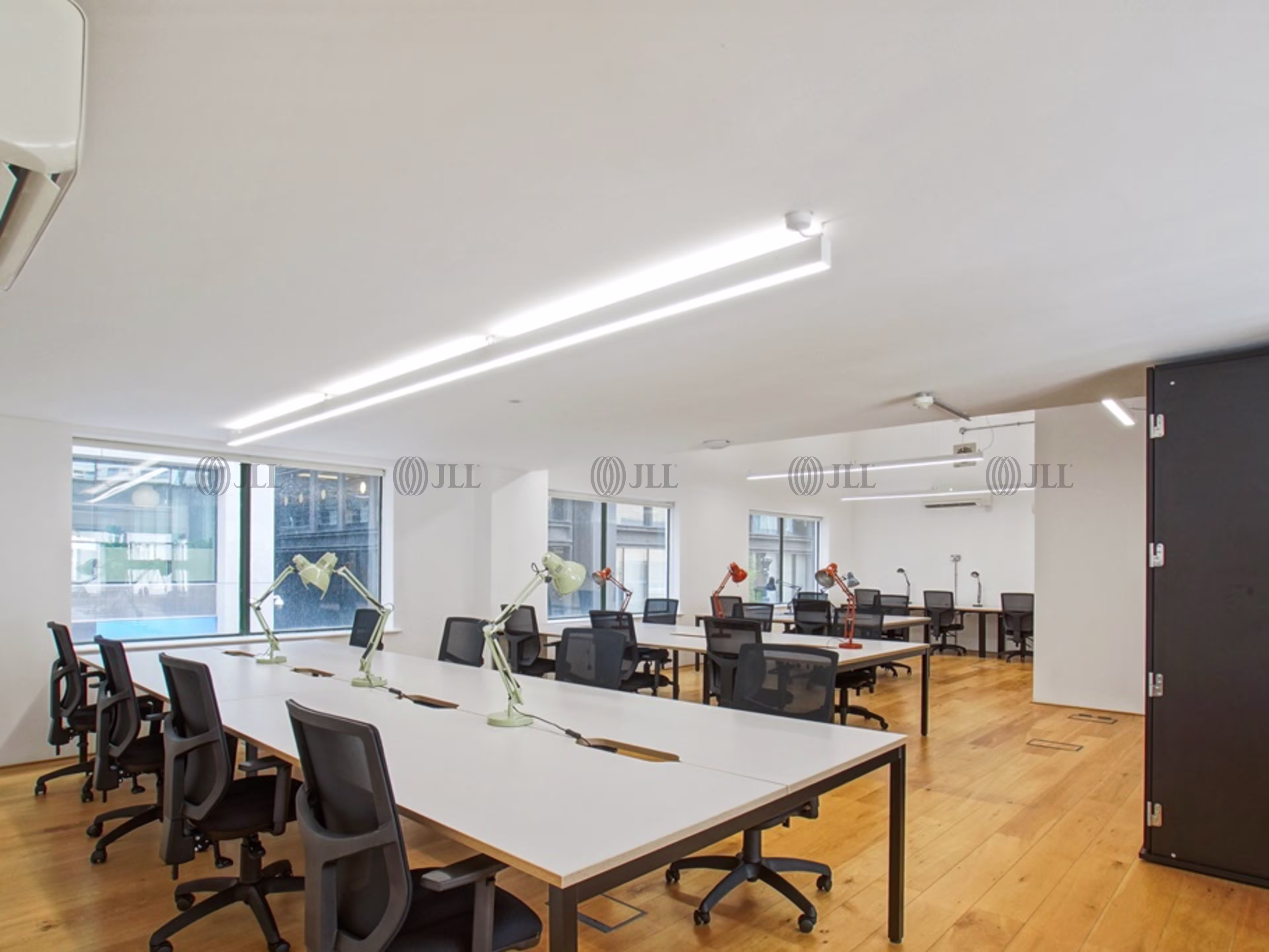 9 Curtain Road