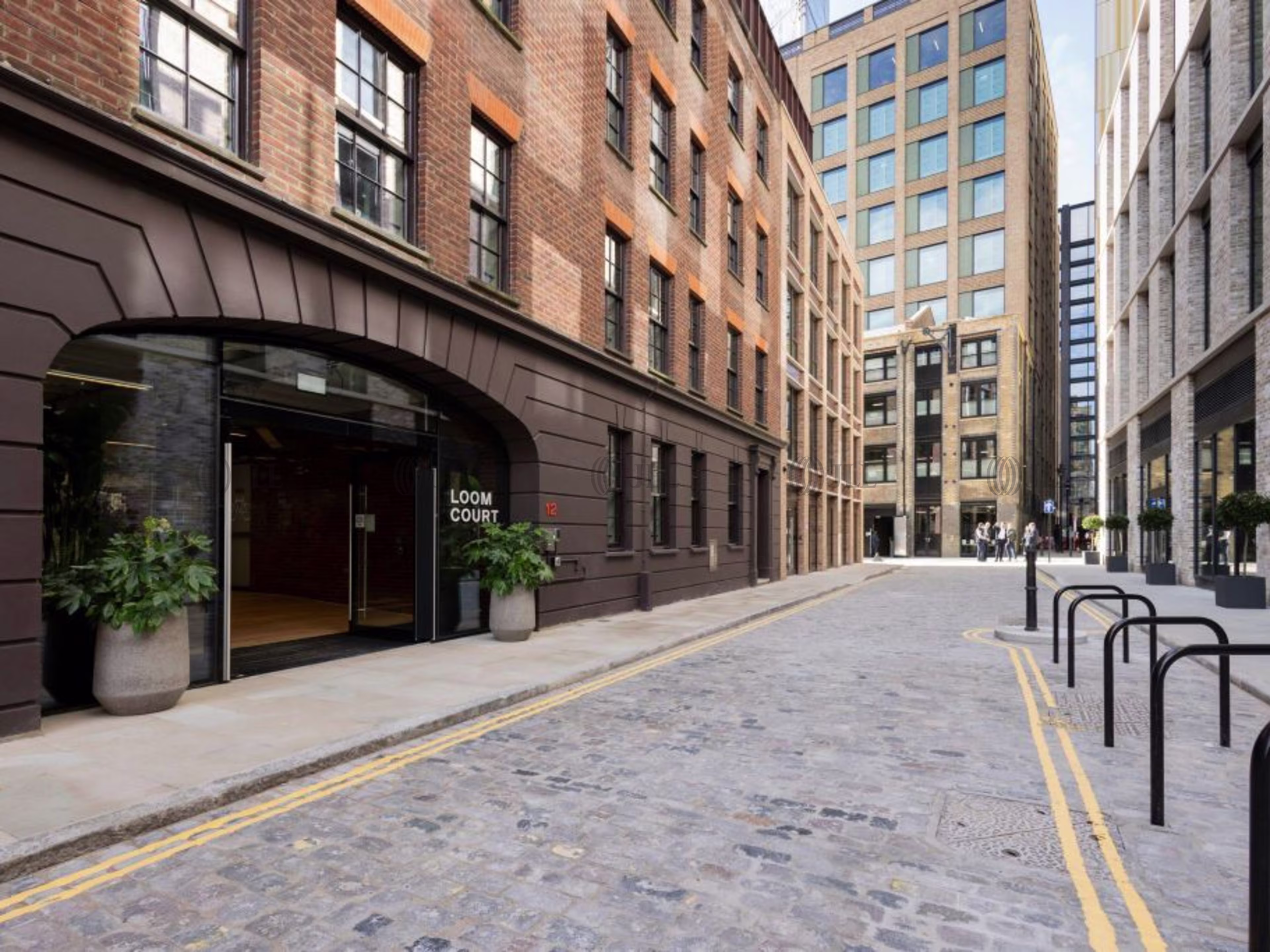 Loom Court