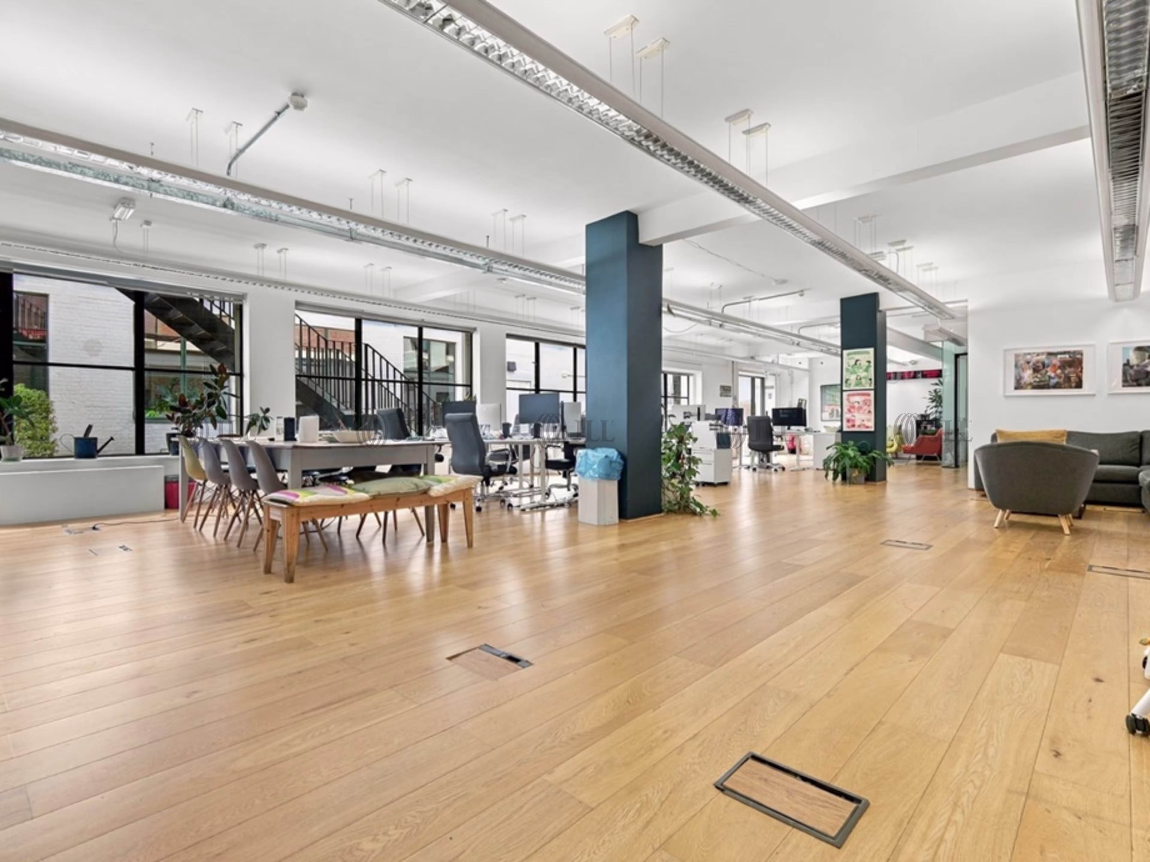 11a Curtain Road