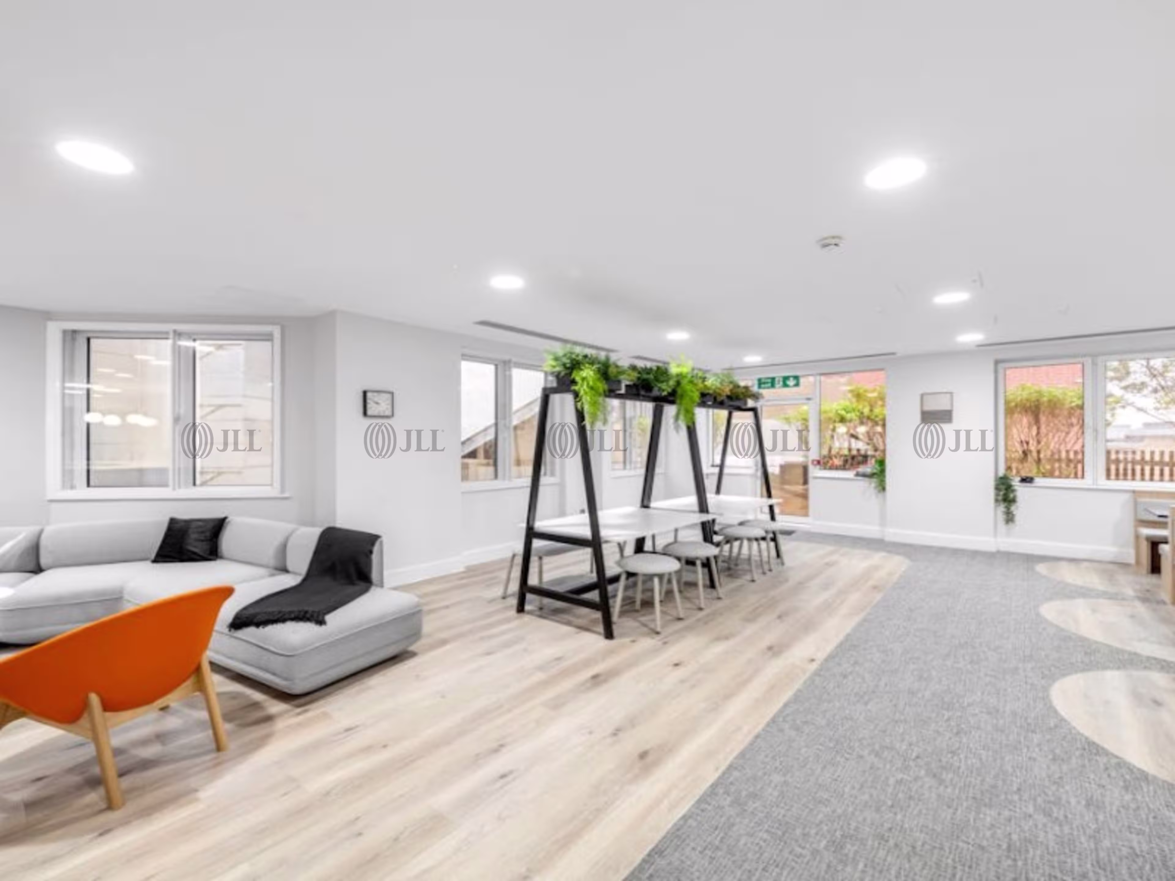 9 Kingsway