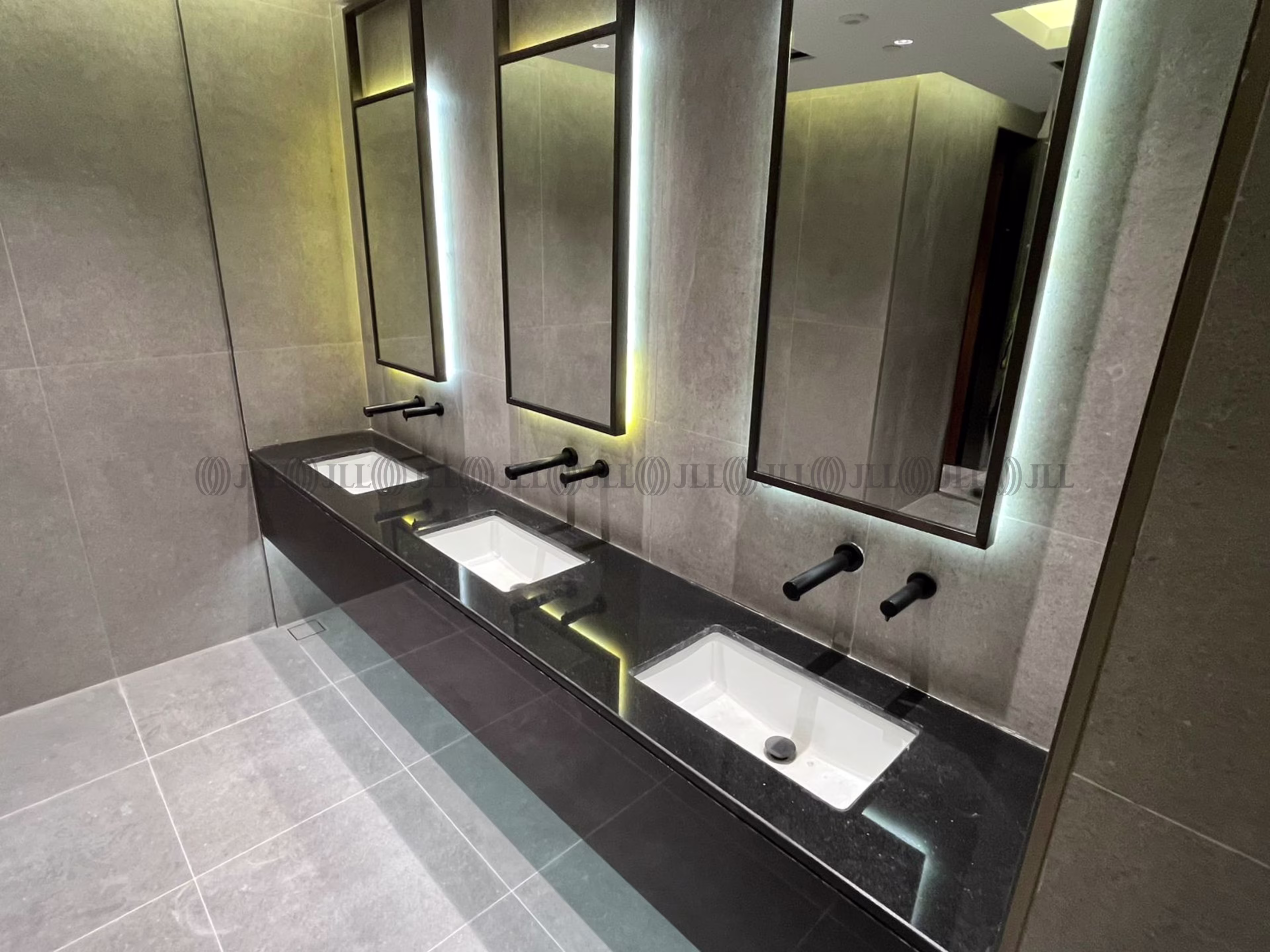 Millennium Plaza Downtown