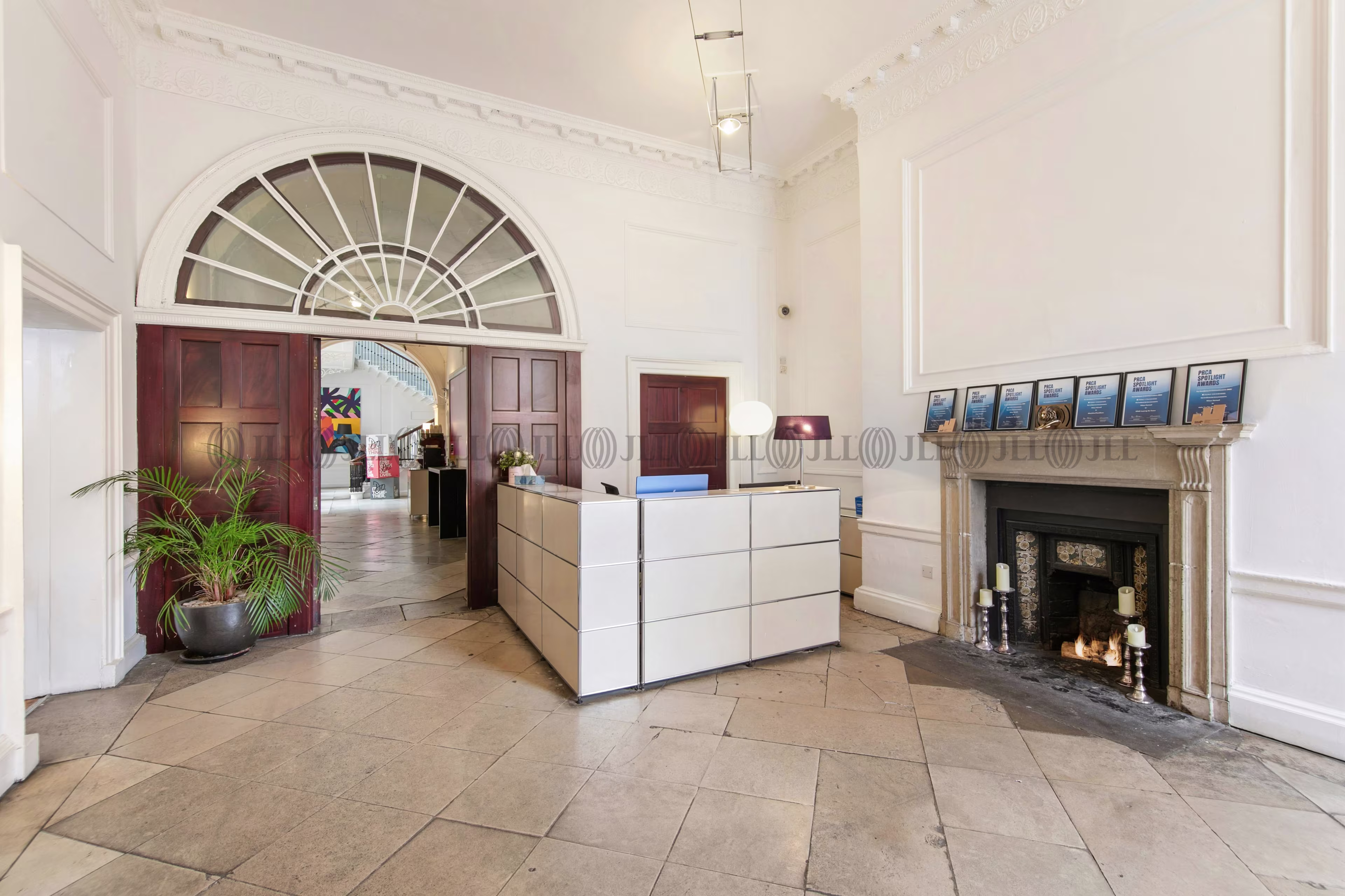 5/6 Ely Place