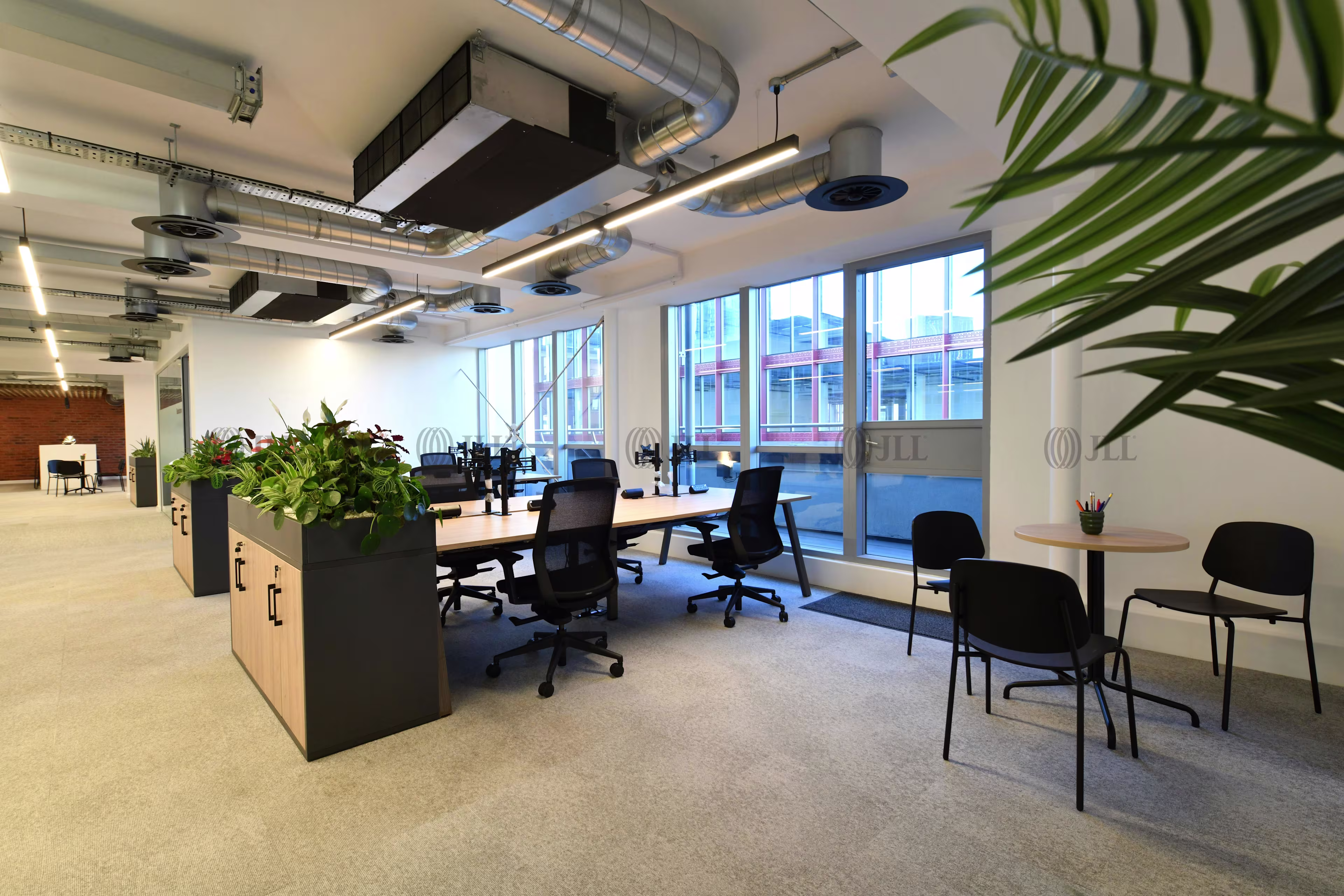 17-19 Whitworth Street West