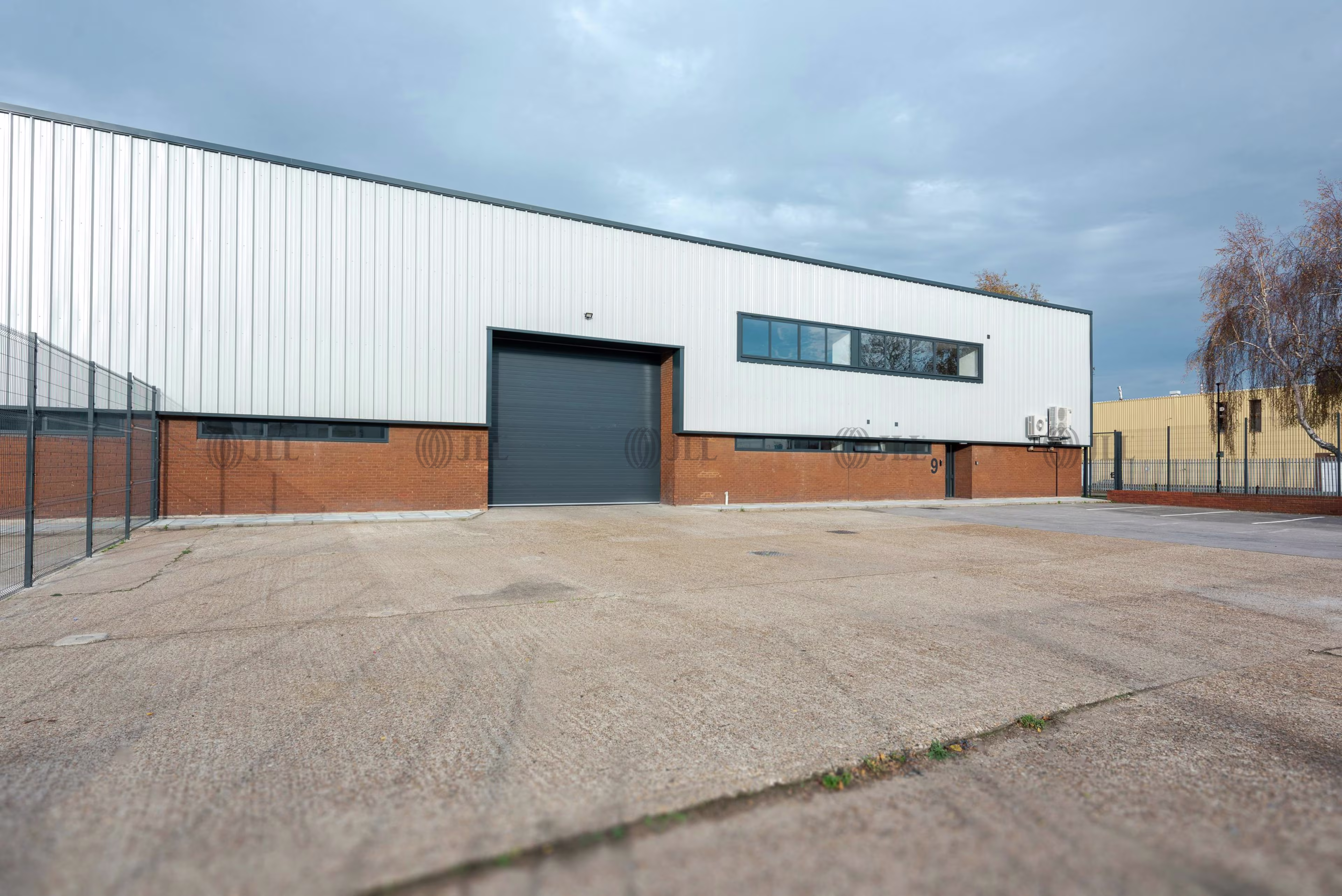 Units 8 & 9, Alpine Way