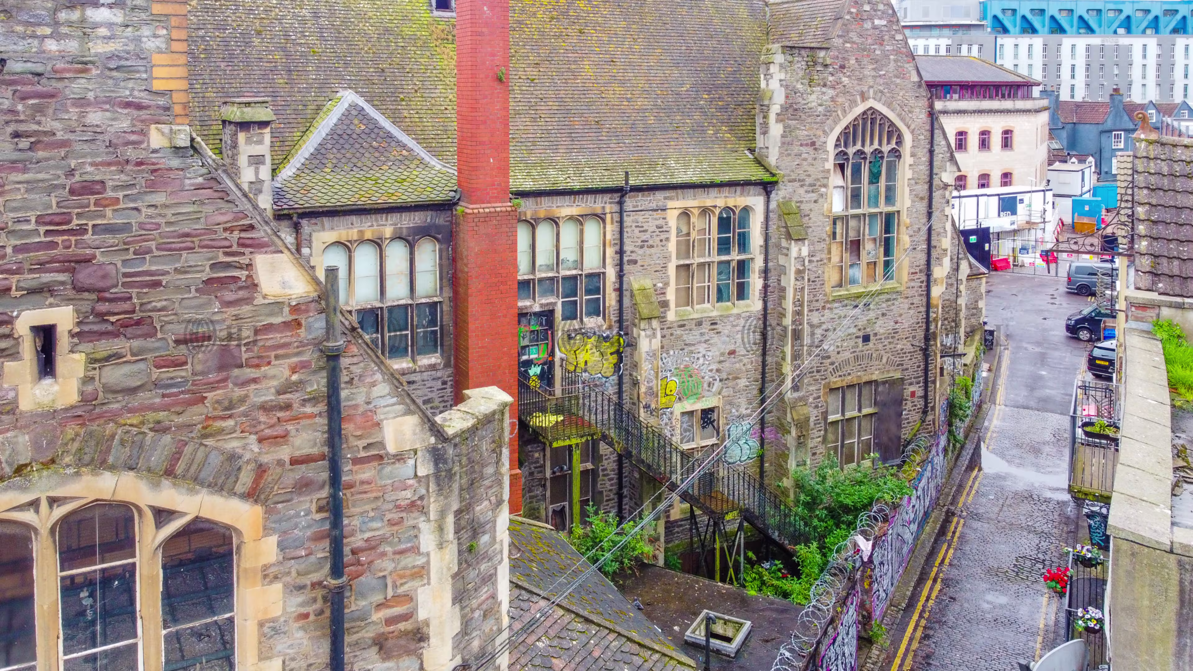 6 Upper York Street