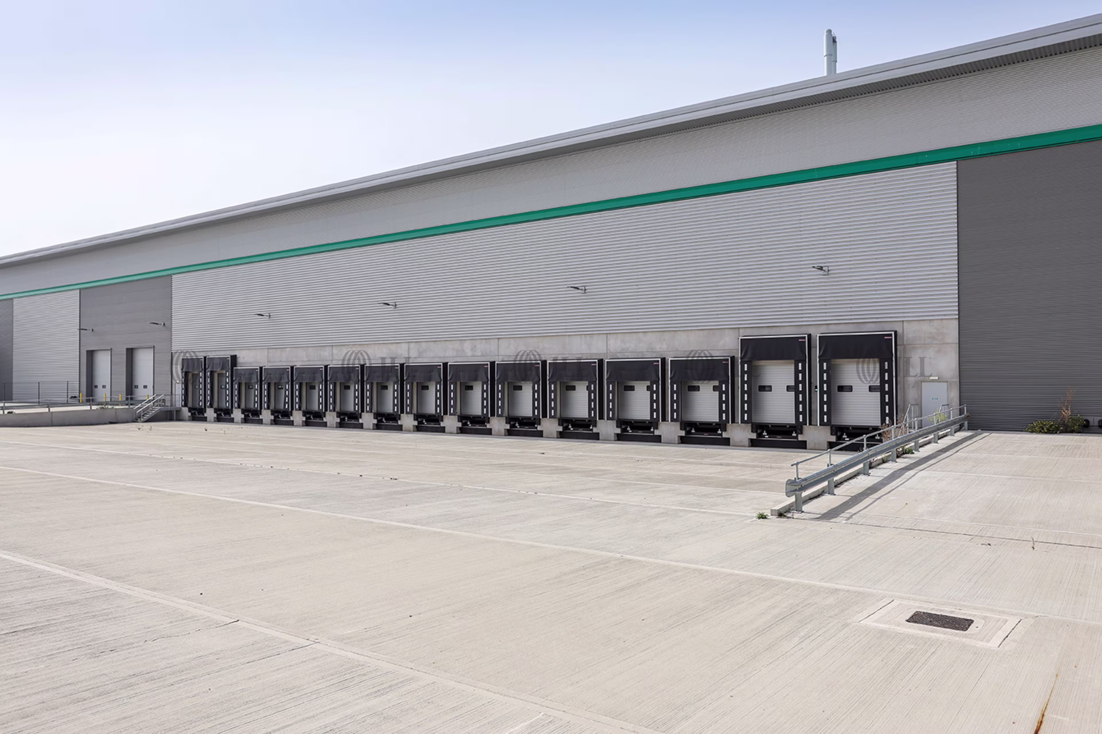 DC4 Prologis Park Beddington