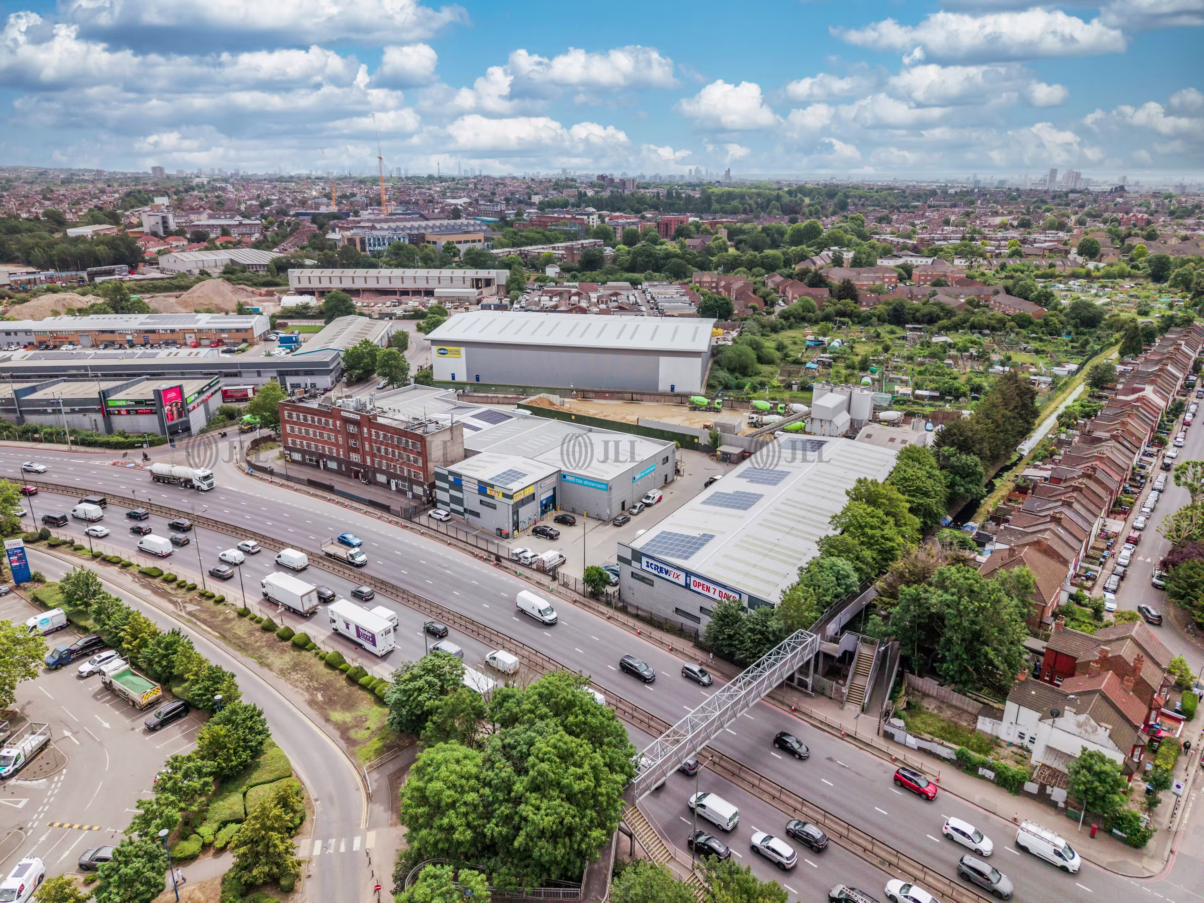 390 North Circular Road