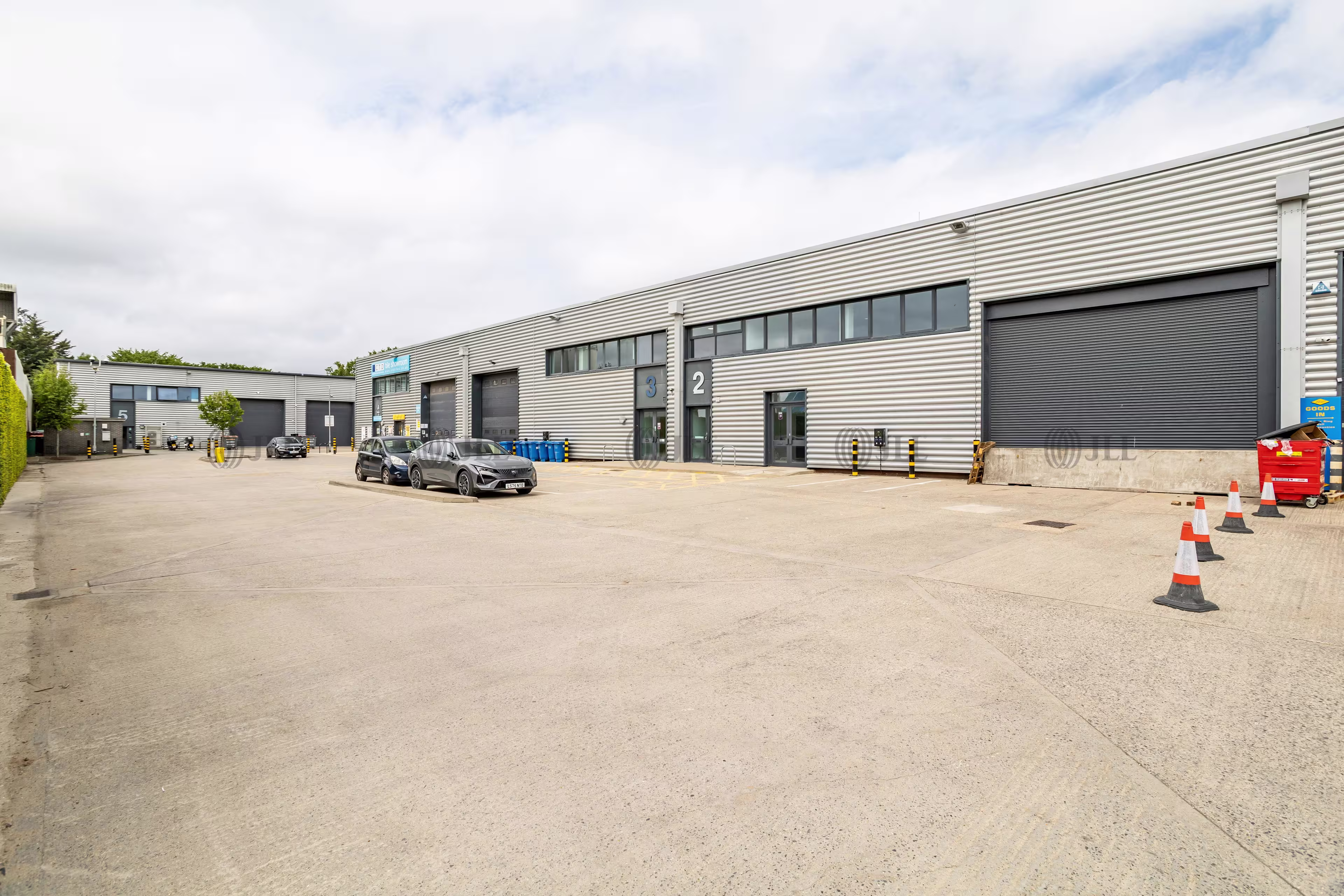 390 North Circular Road