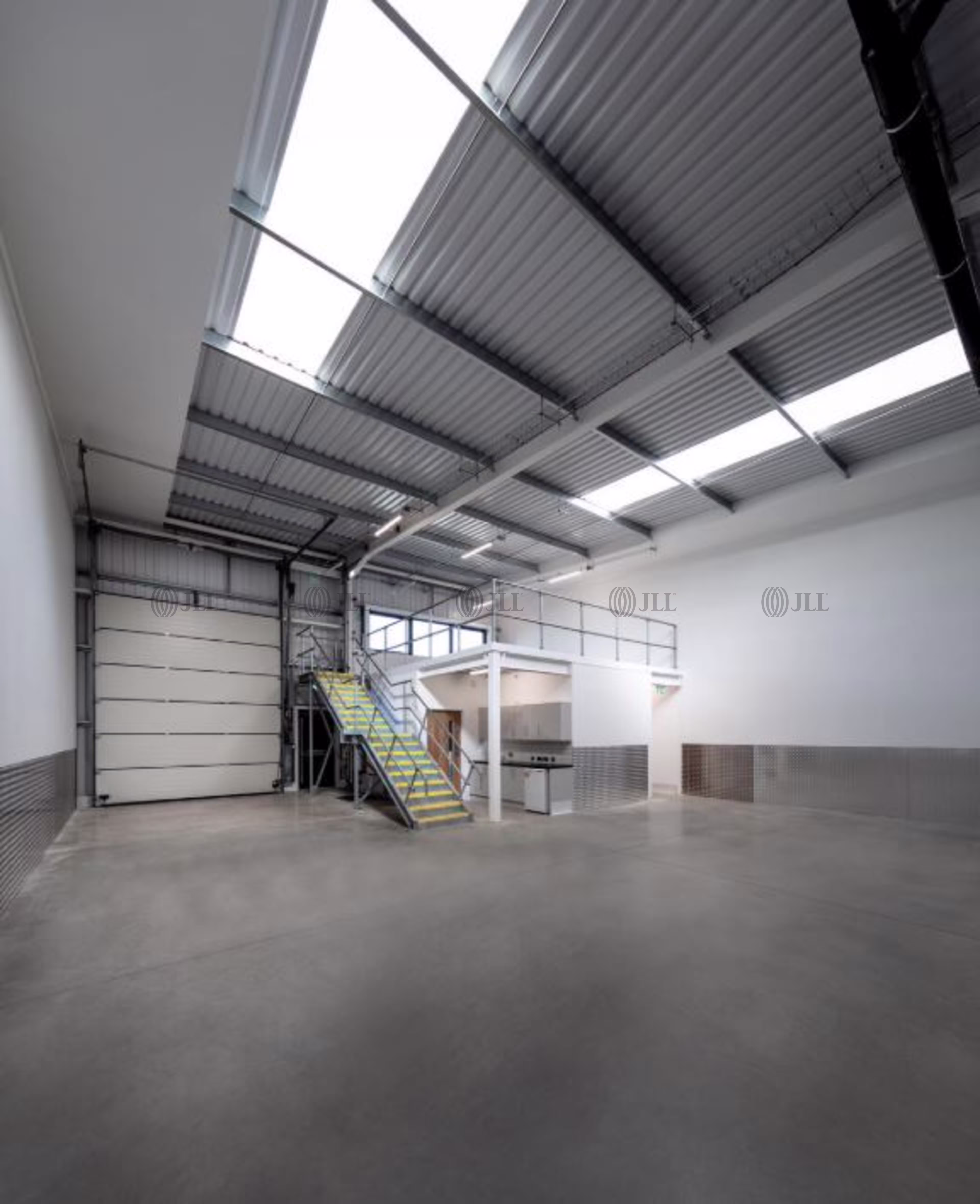 692 Stirling Road (Unit 8)