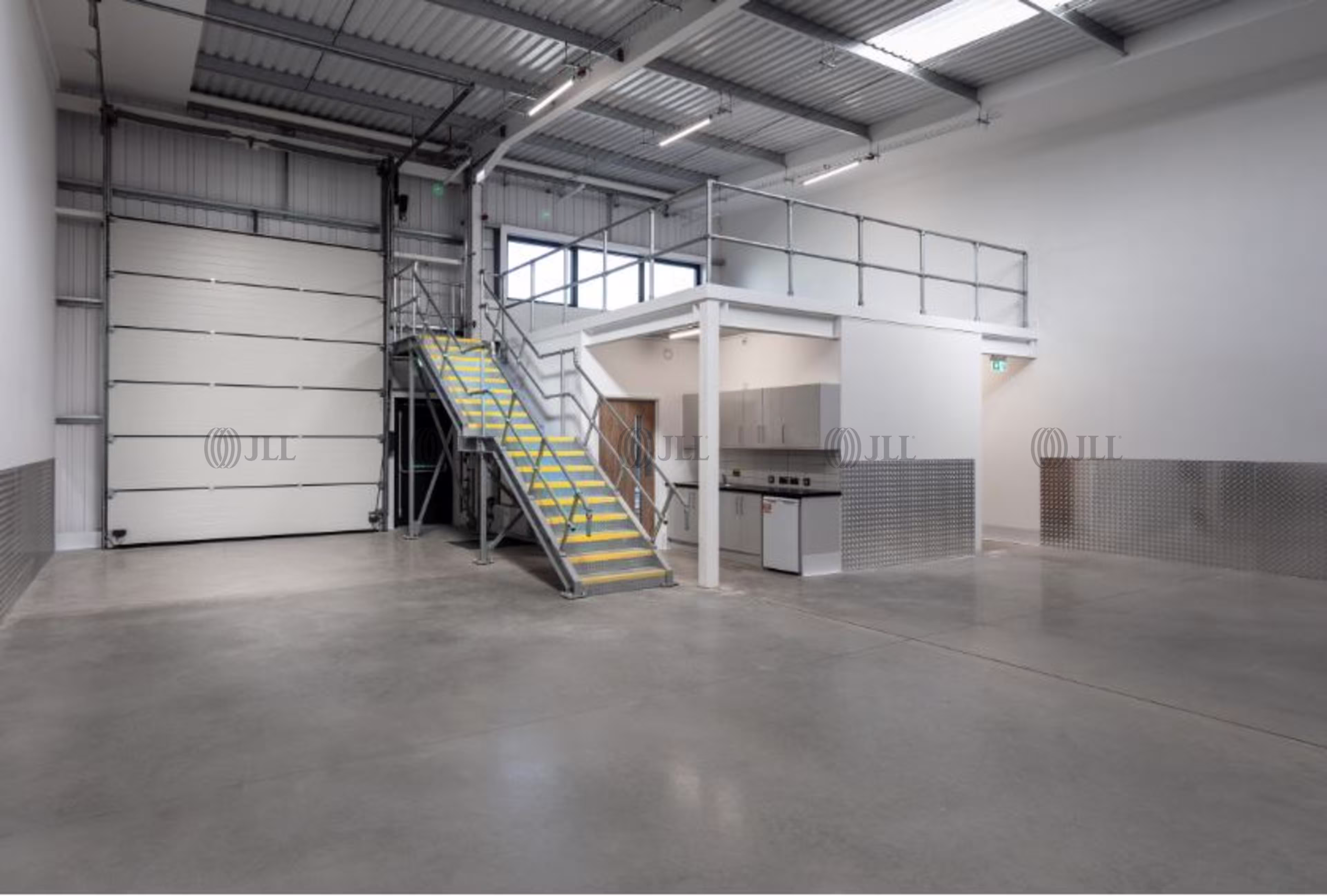 693 Stirling Road (Unit 7)