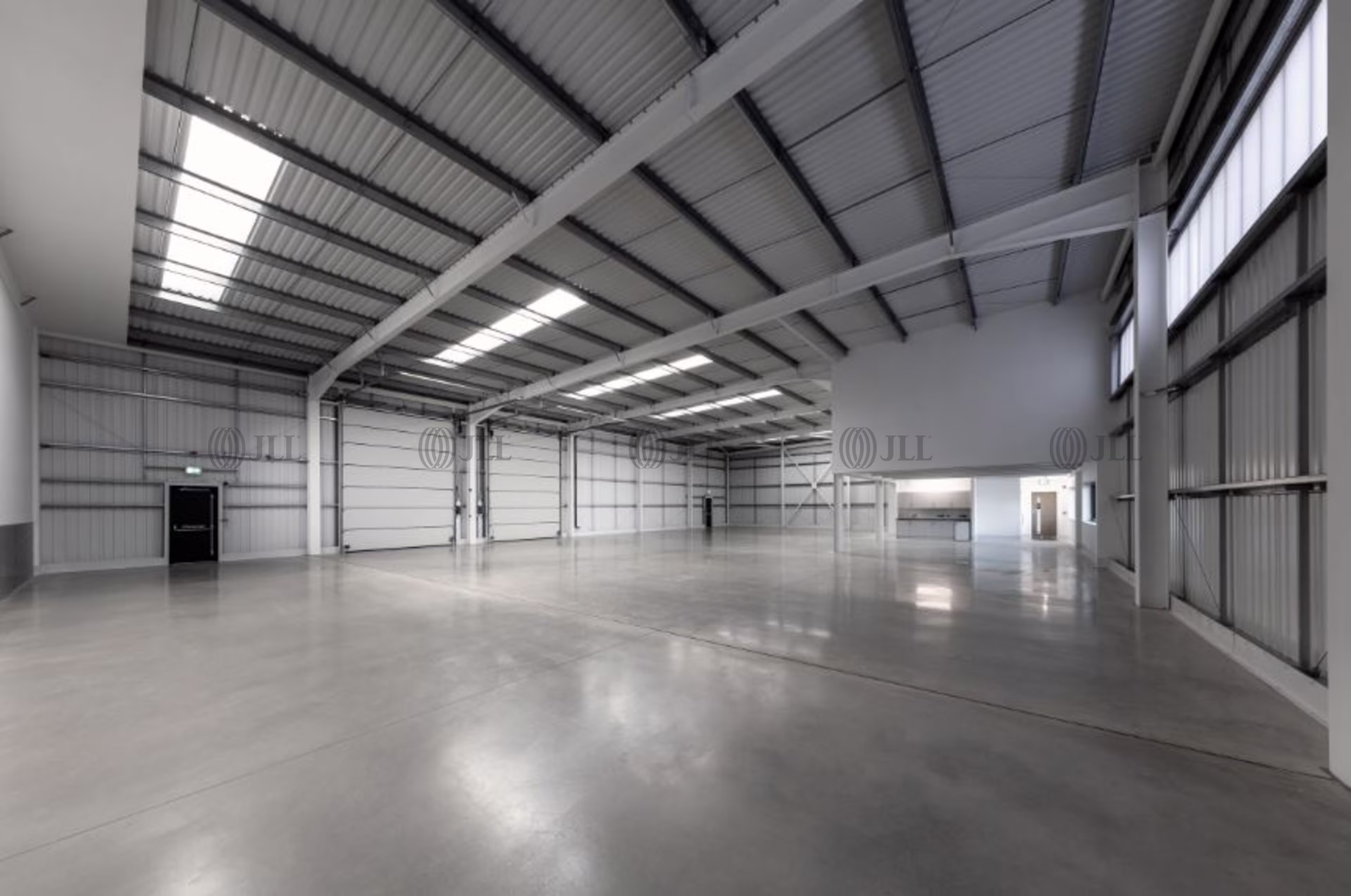 696 Stirling Road (Unit 4)