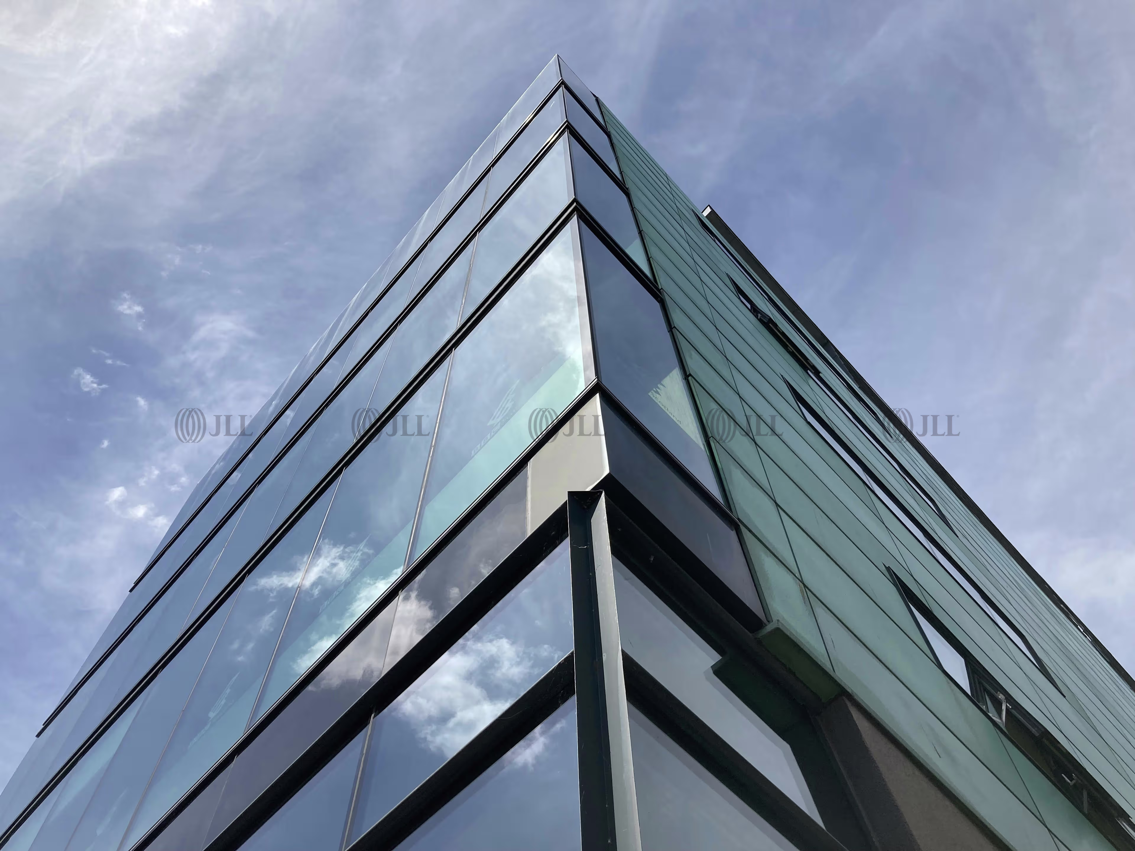 4 Holyrood Road