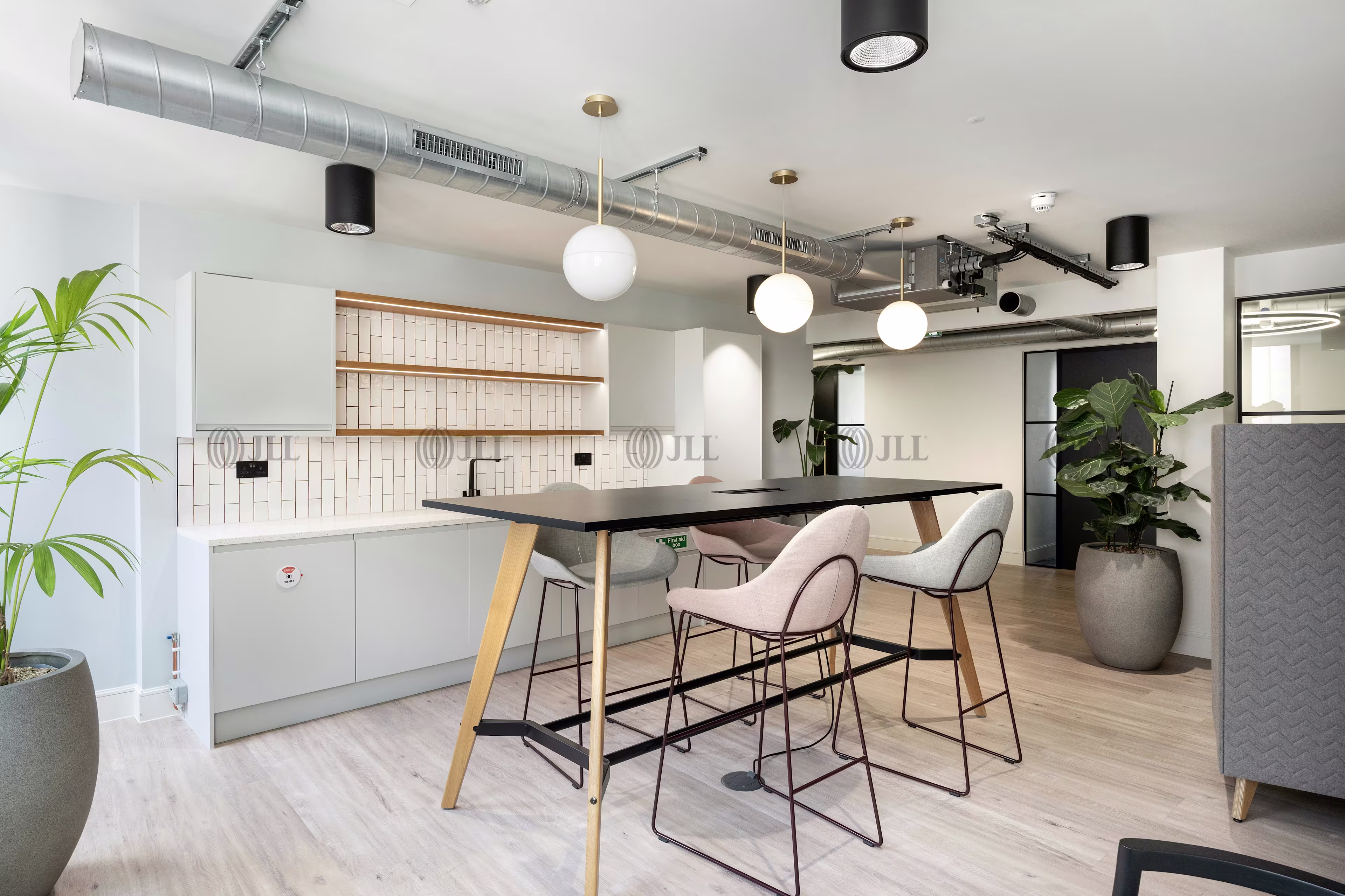138 Cheapside