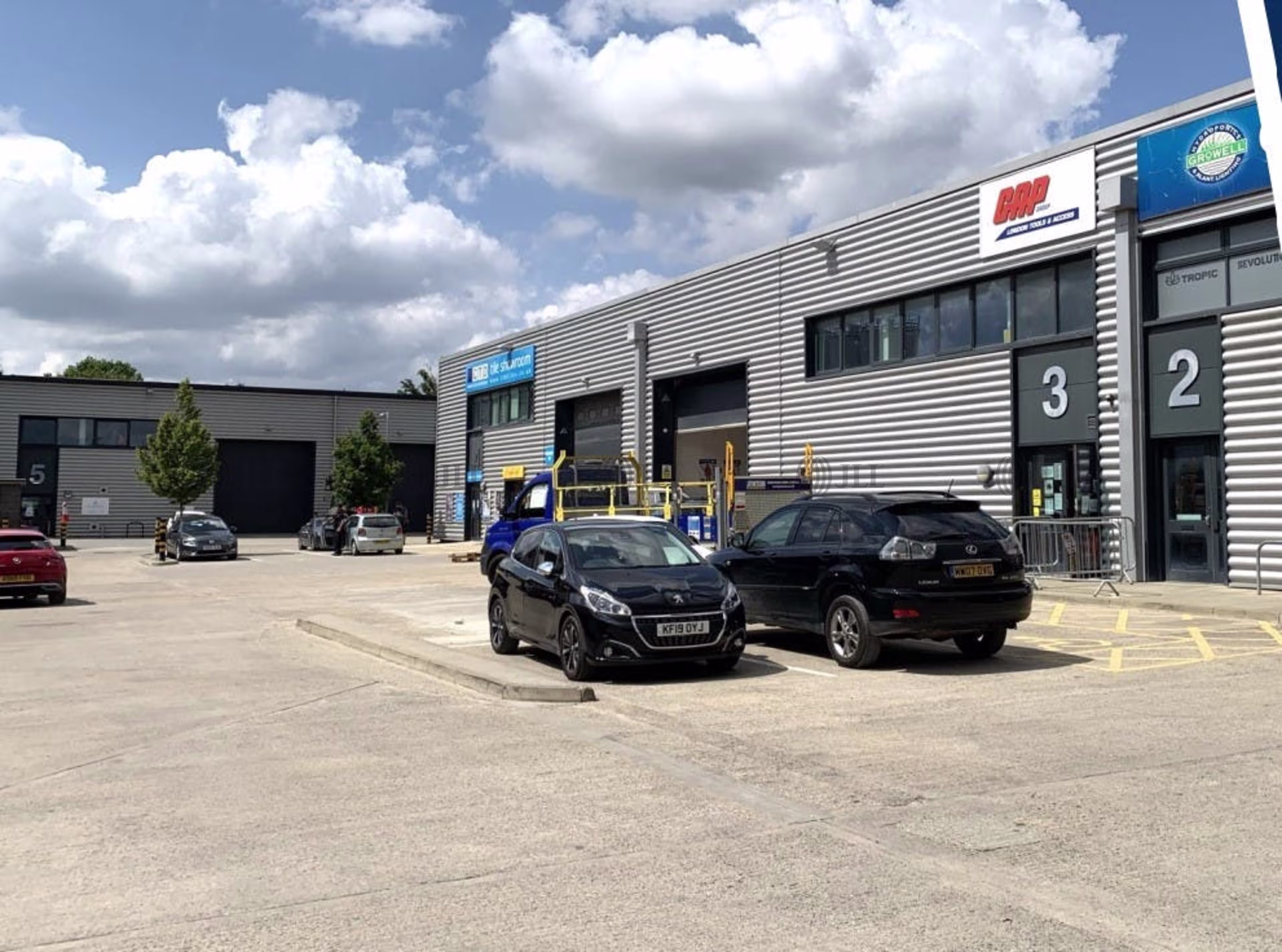 390 North Circular Road