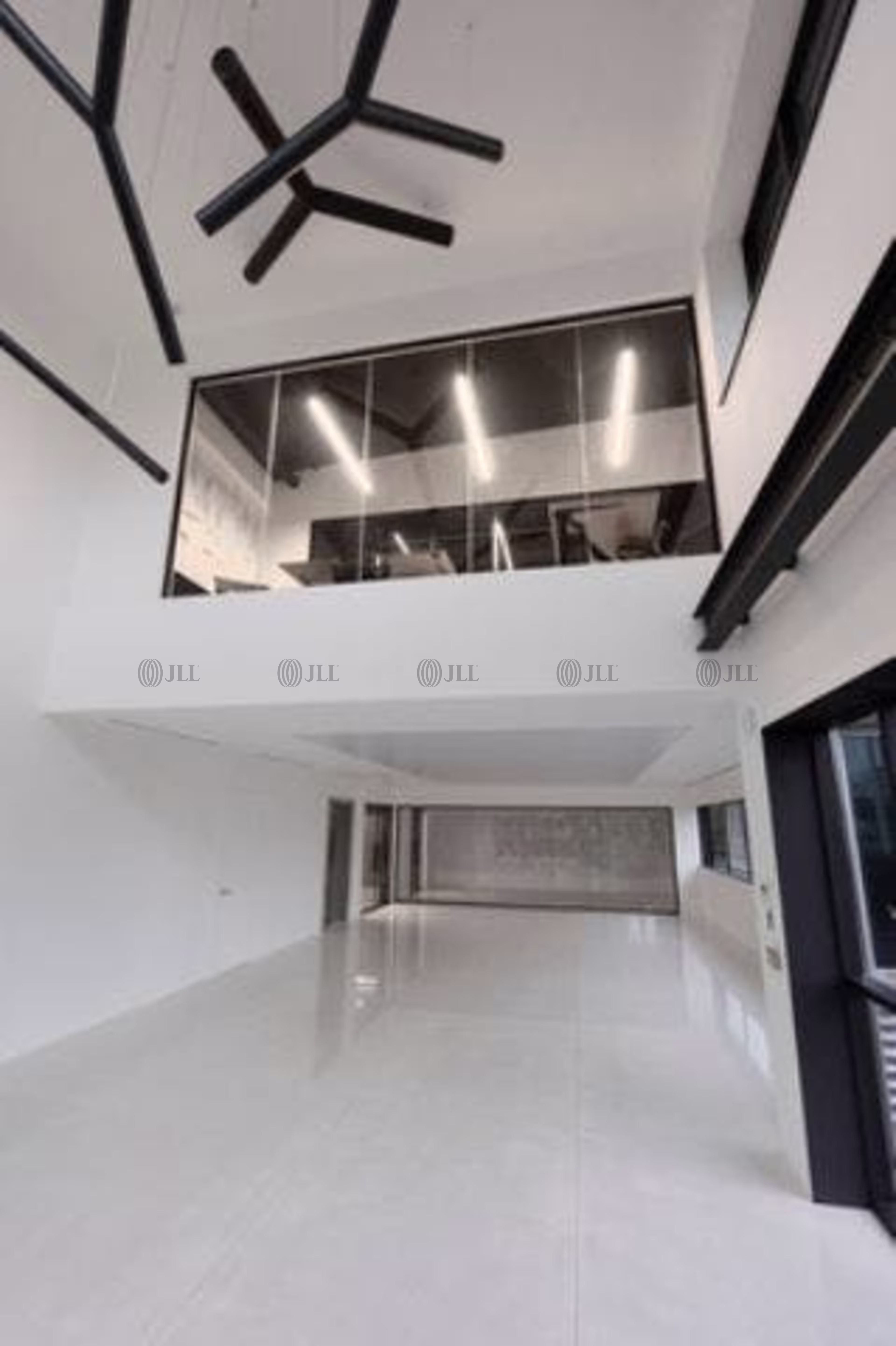 360 Stockley Close