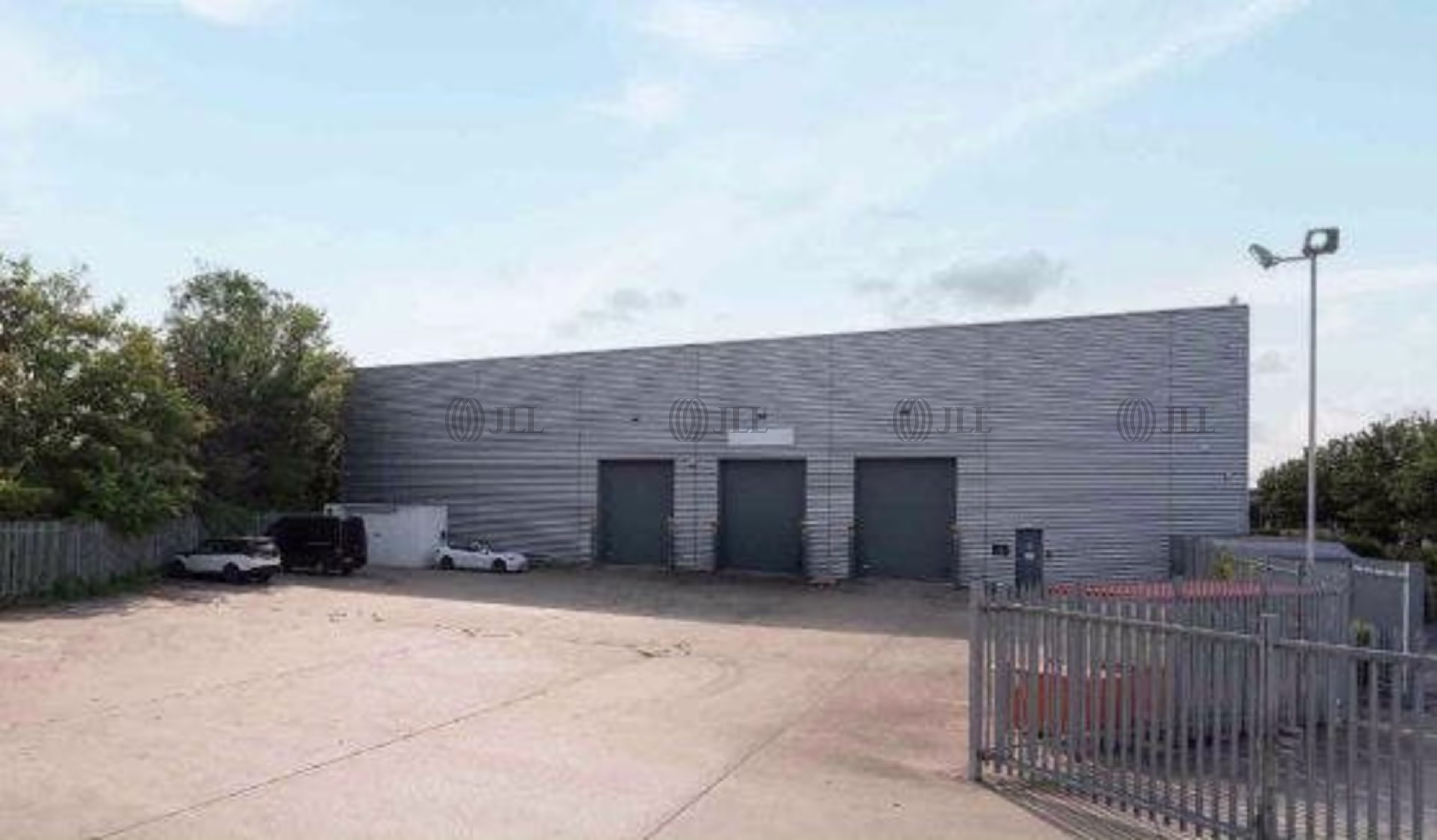 360 Stockley Close