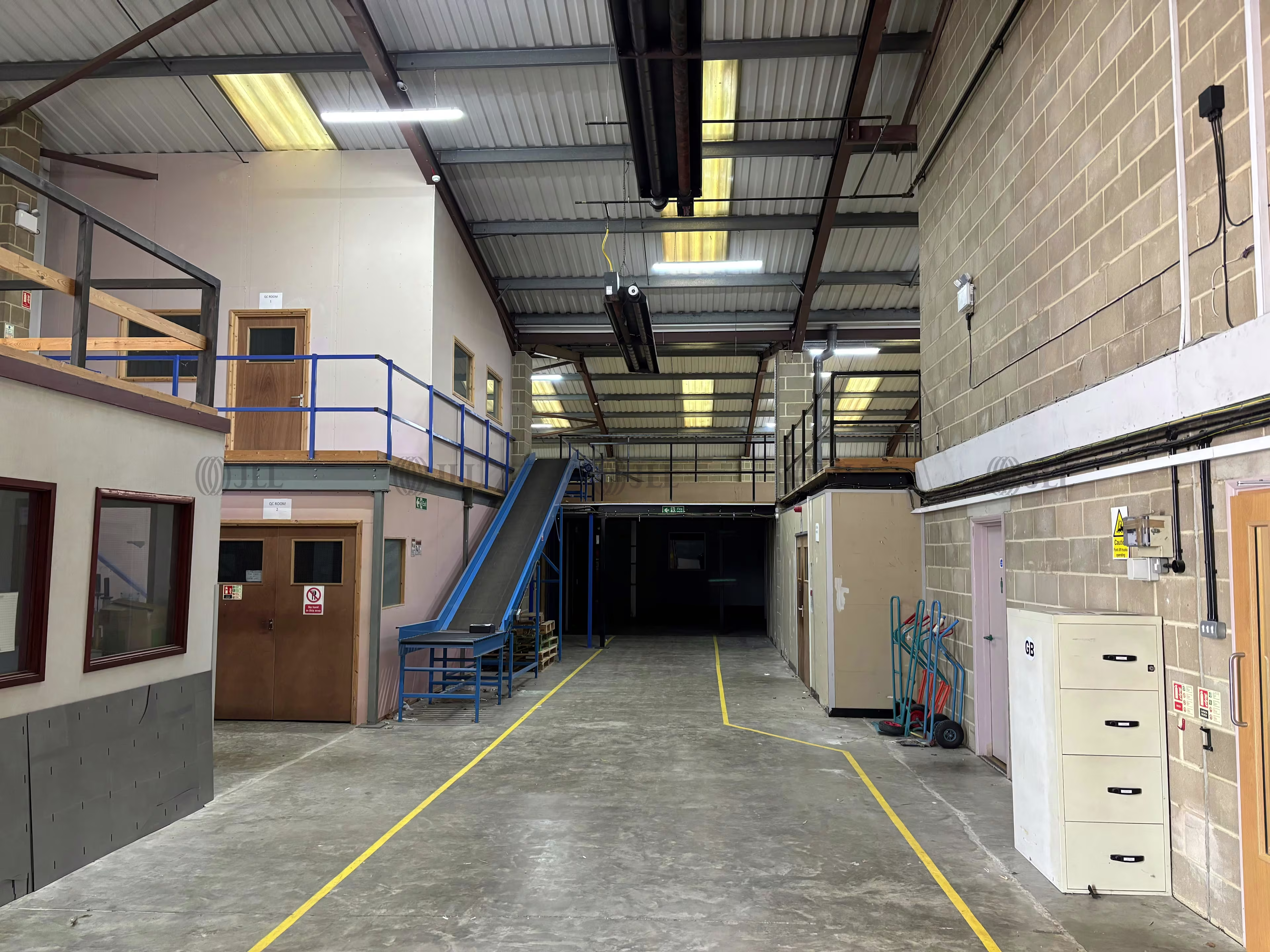 Finch Drive, Springwood Industrial Estate