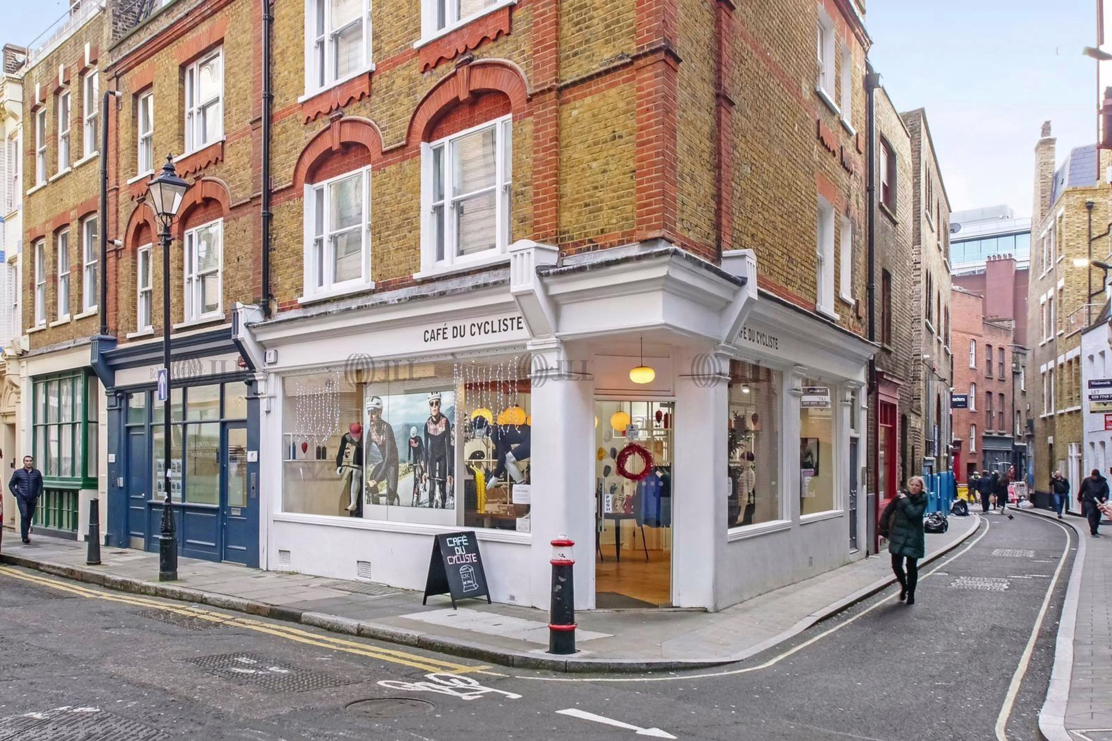 26/30 Artillery Lane