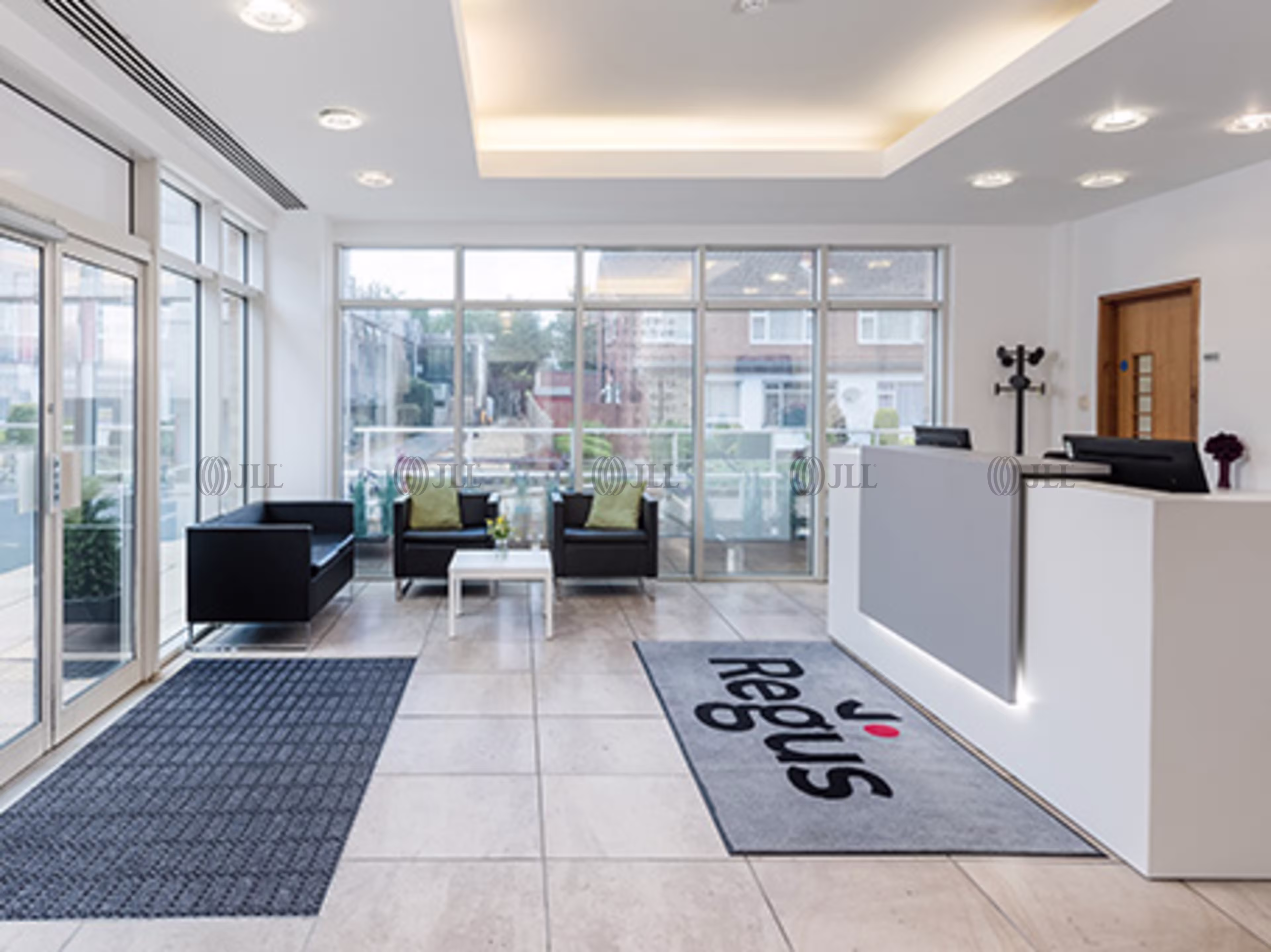 25 Clarendon Road
