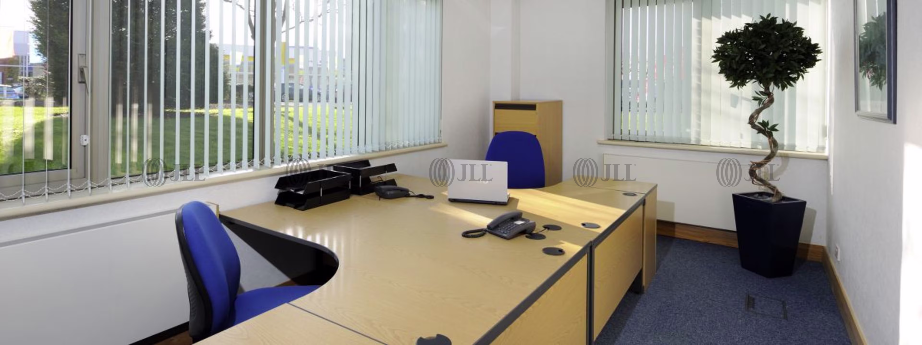 Lyme Green Business & Retail Park, Winterton Way