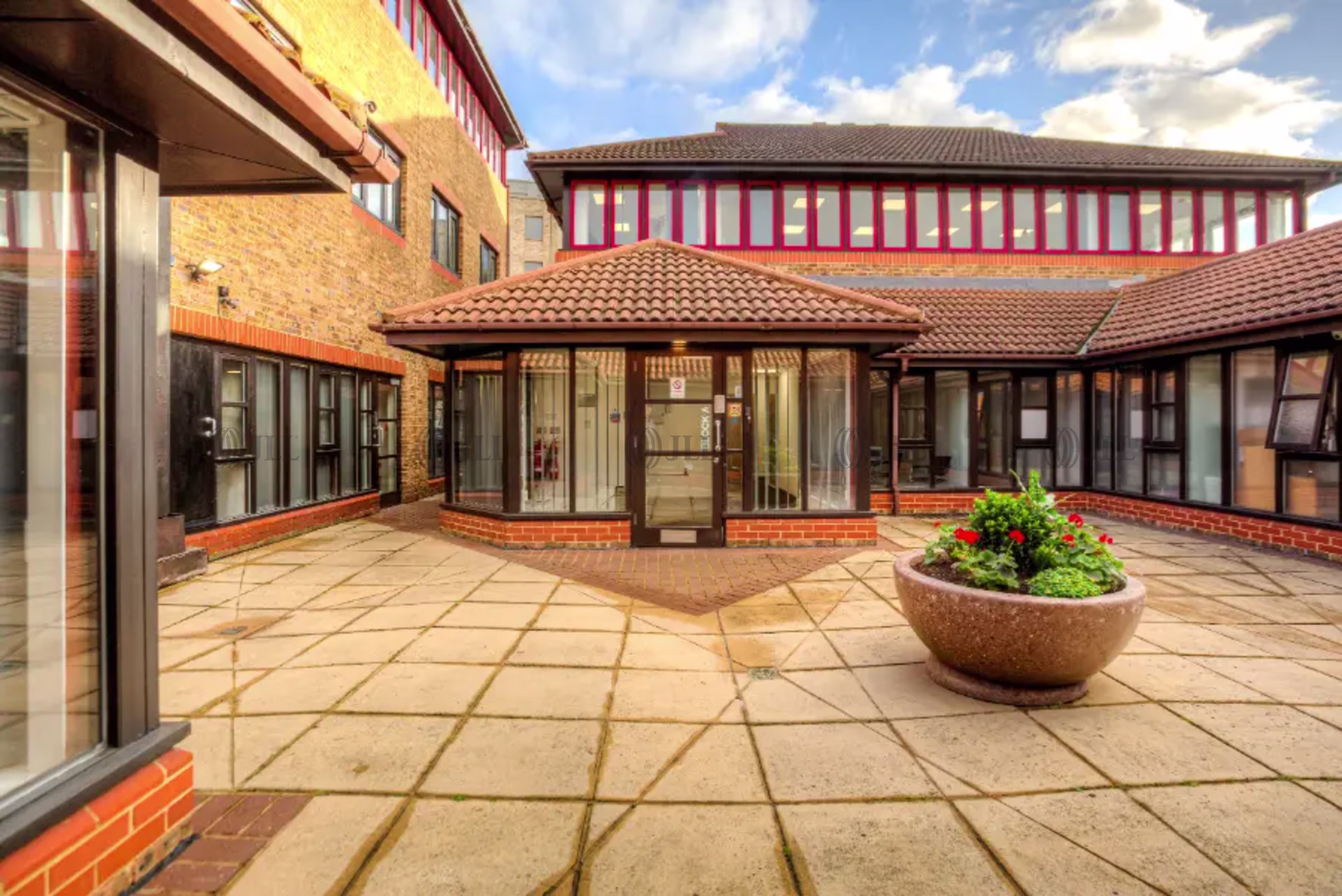 1 Waldergrave Road