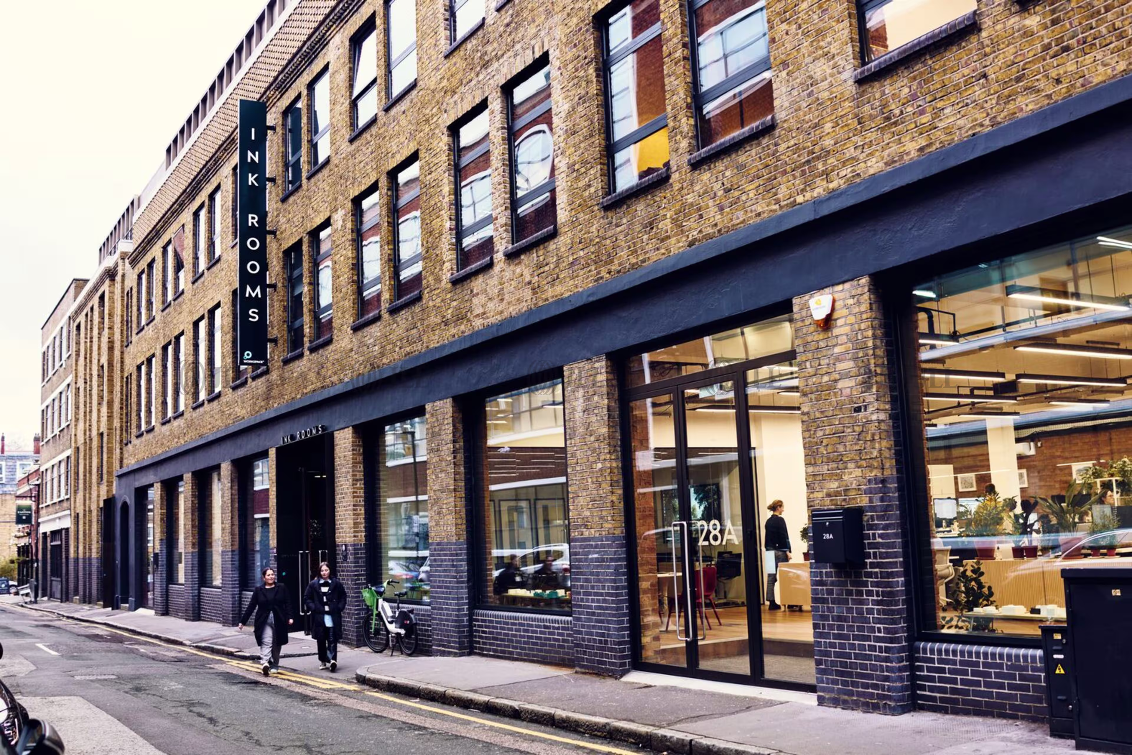 25-37 Easton Street