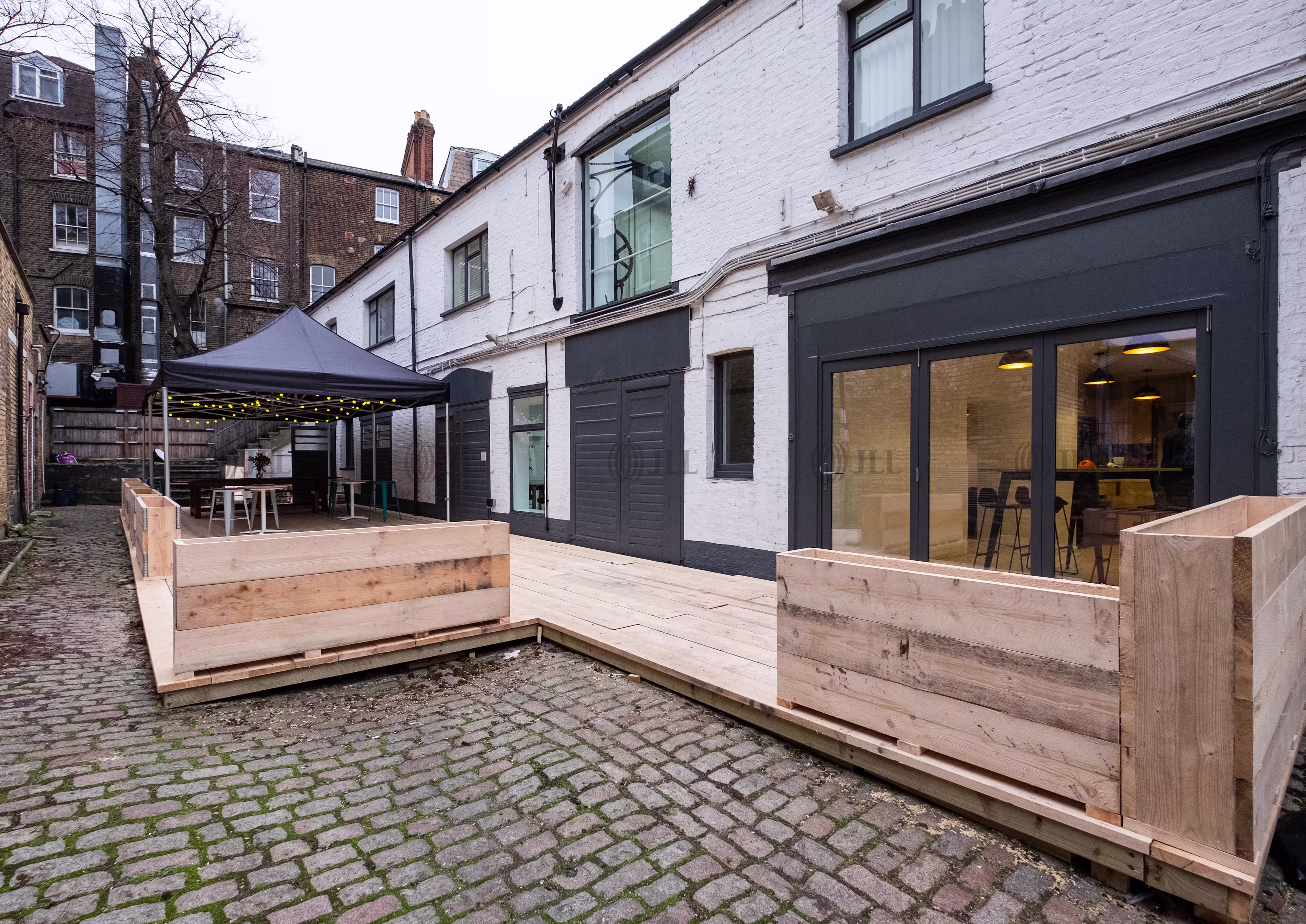 Royal Parade Mews
