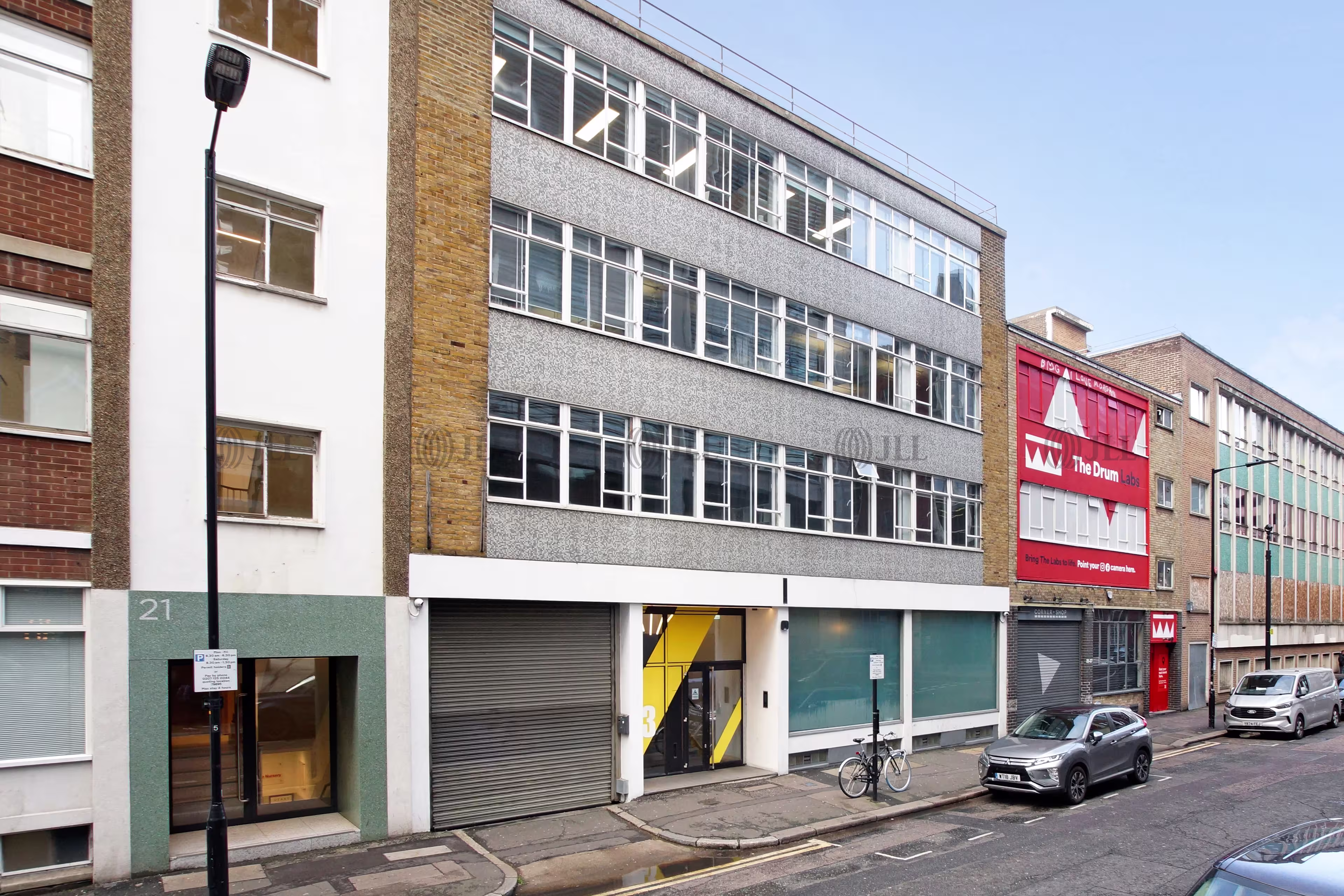 Curtain Road