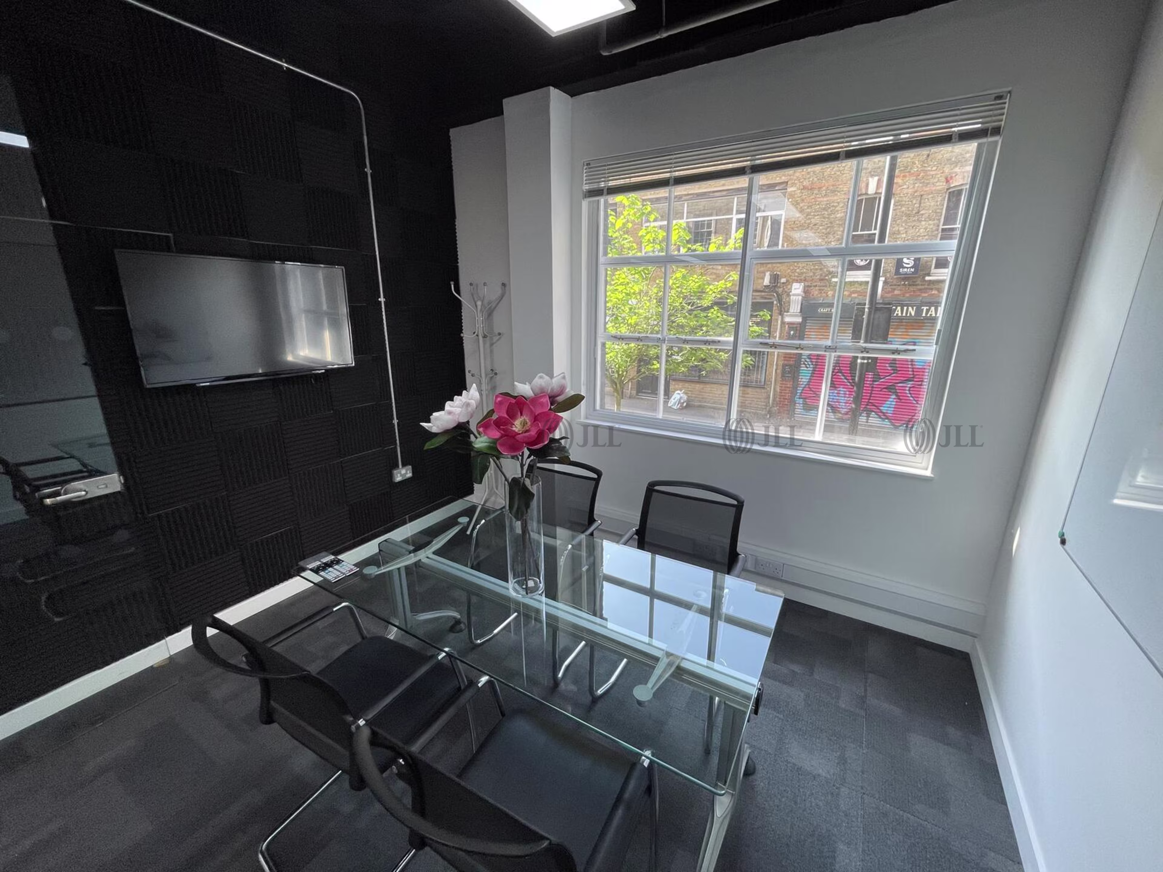 2 Bath Place