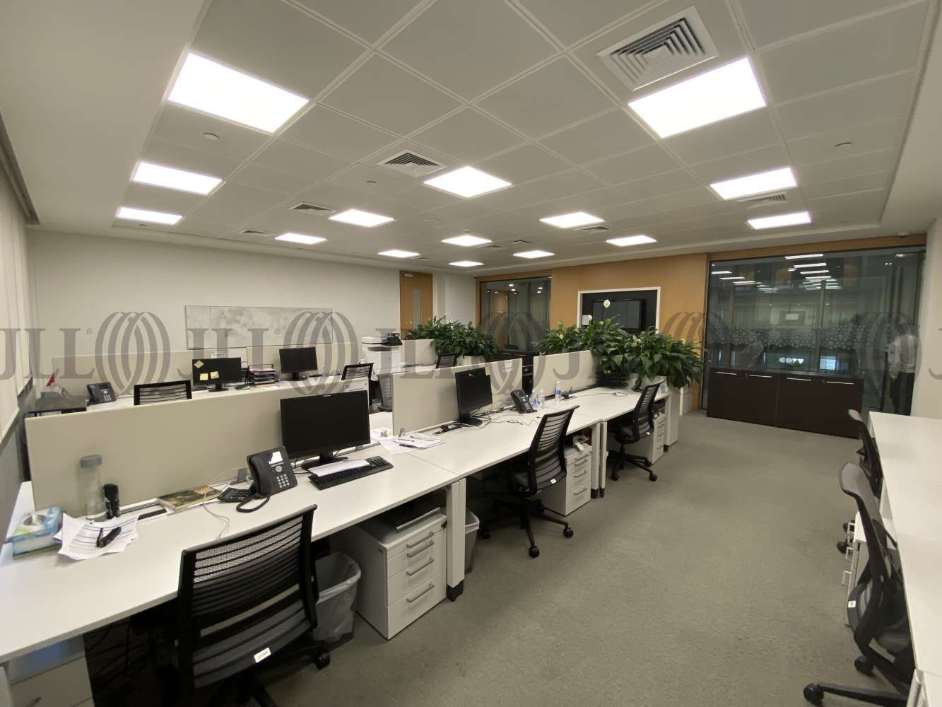 Office Dubai,   - Fitted And Furnished Space To Lease