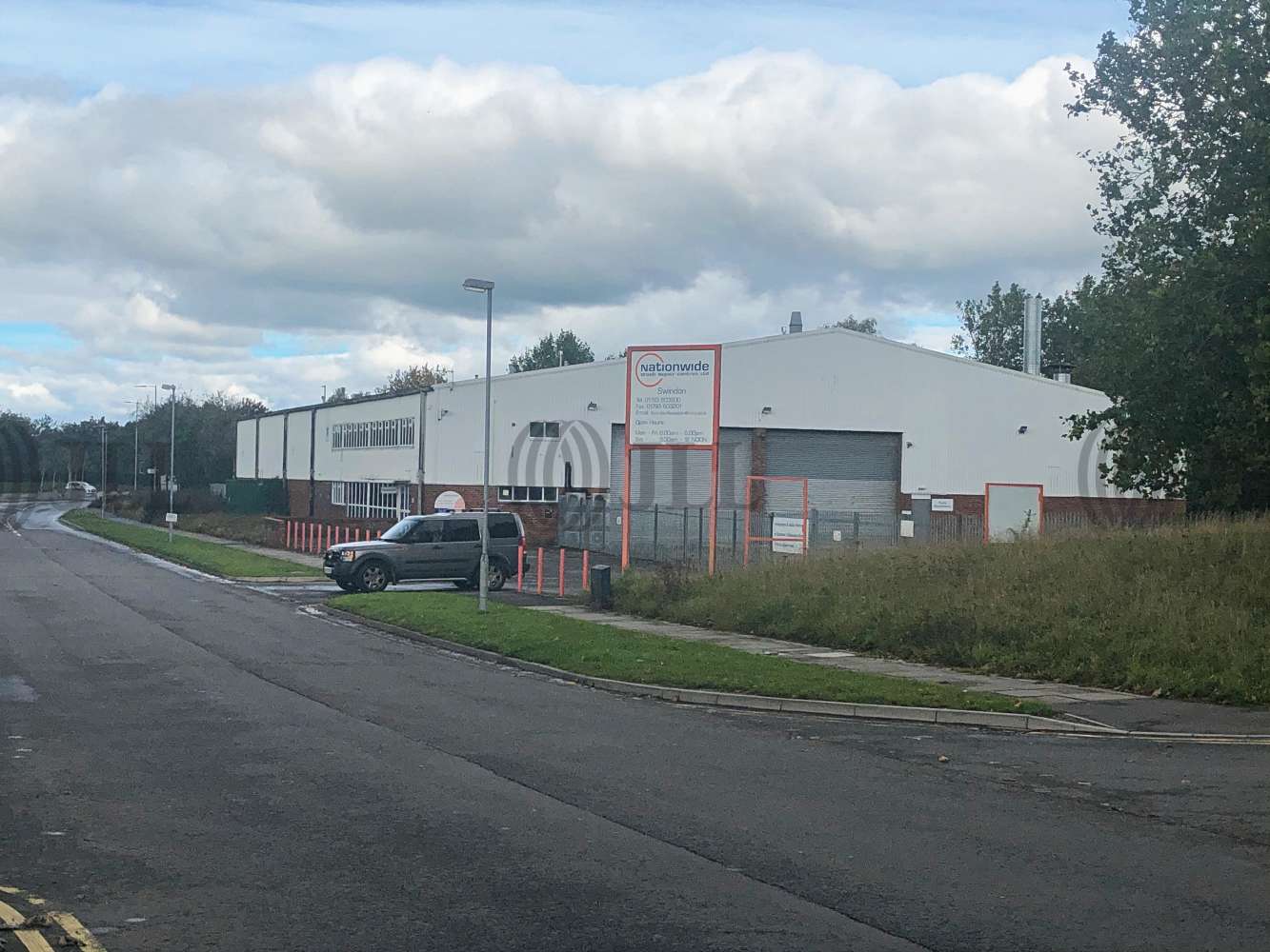 Unit 11 Drive, Swindon Hawksworth Industrial Estate JLL