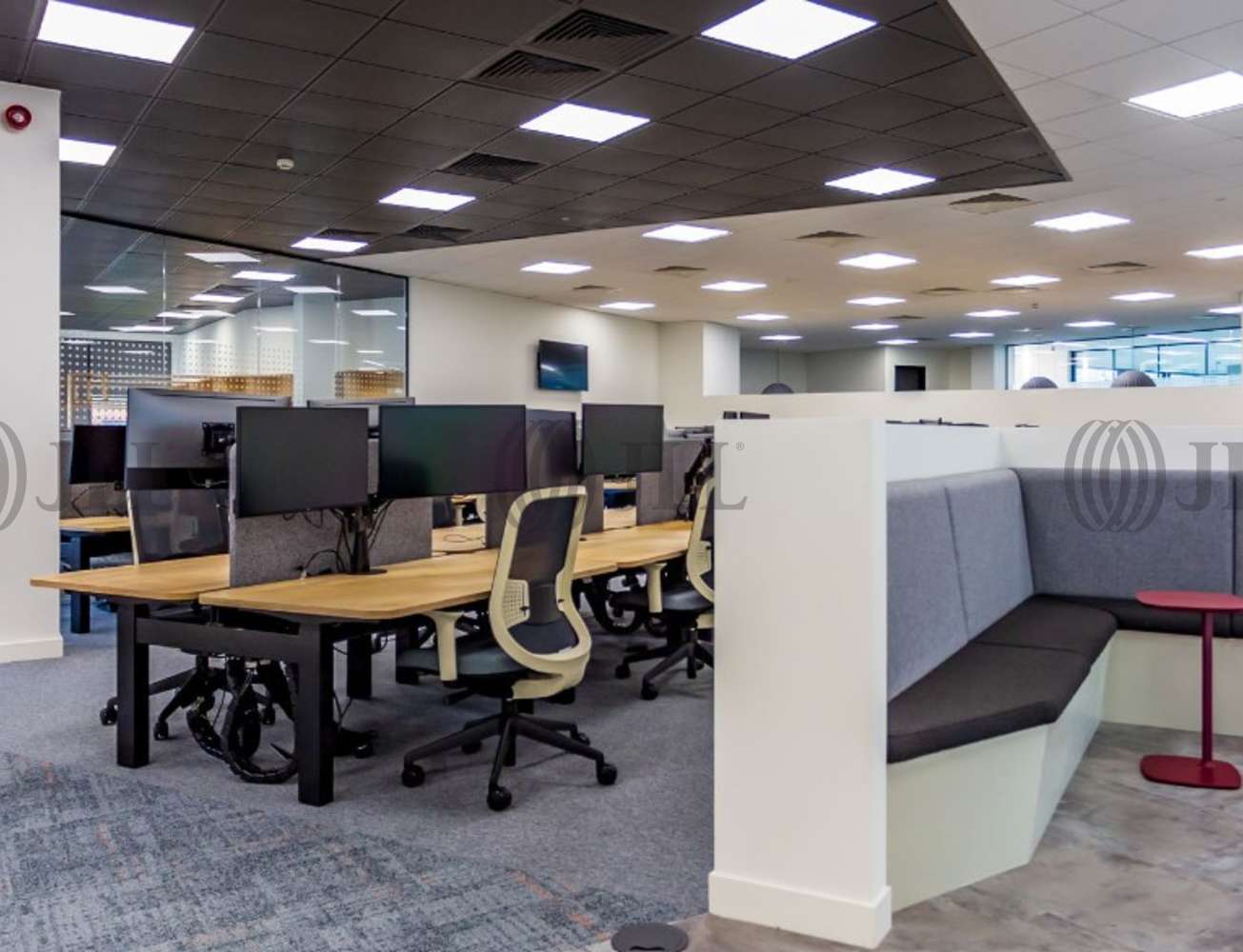 Worldwide House, Bracknell Western Road JLL Properties UK