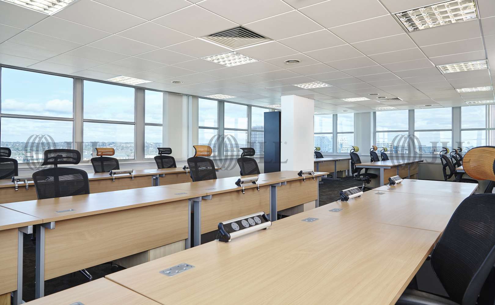 Fountain House, Reading 2, Queens Walk JLL Properties UK